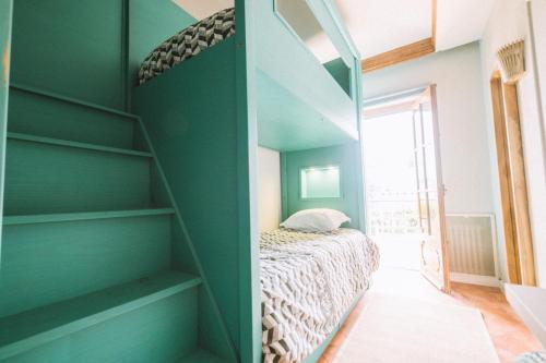Bed in 4-Bed Mixed Dormitory Room photo 3