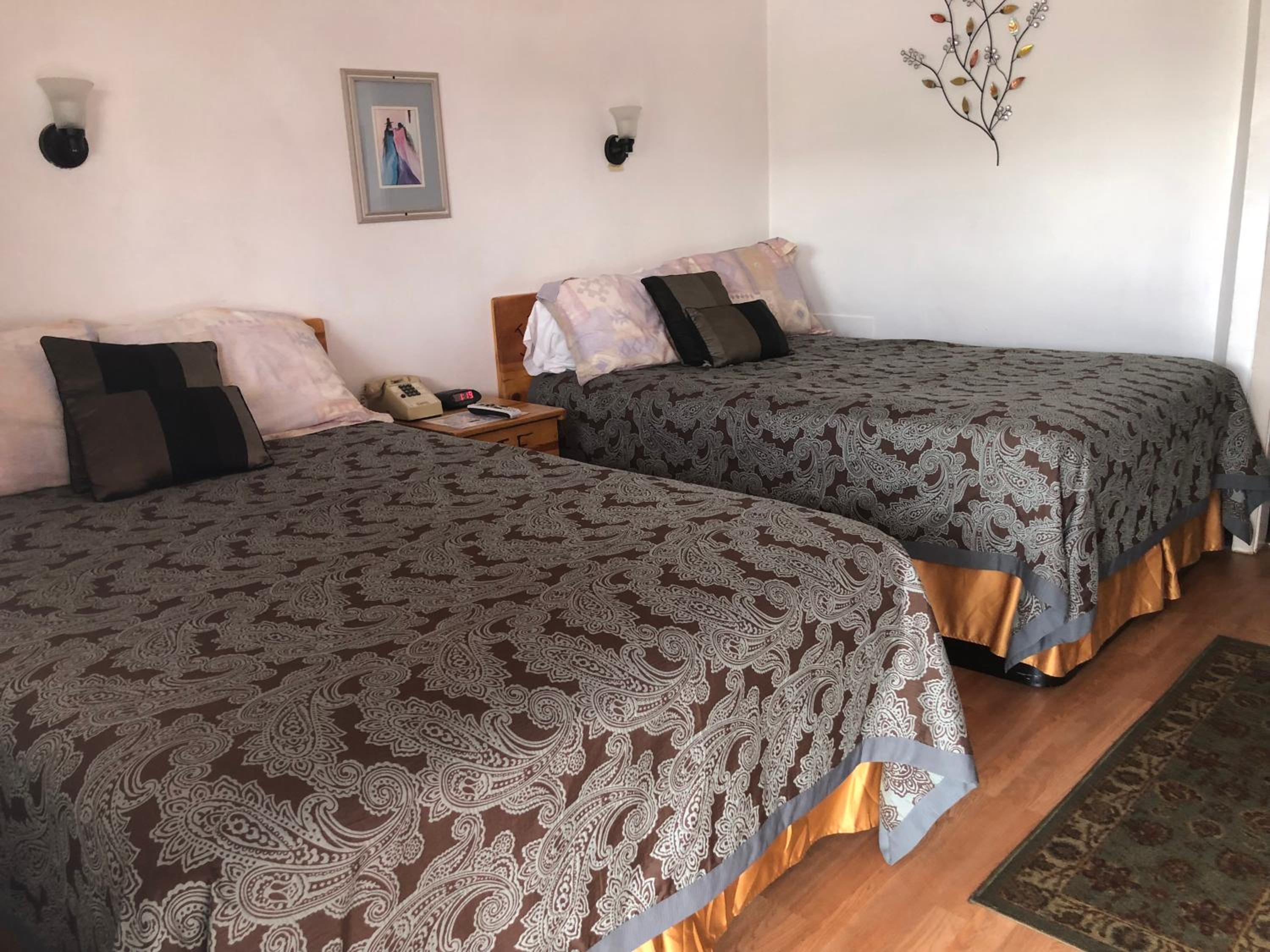 Deluxe Room with Two Double Beds photo 1