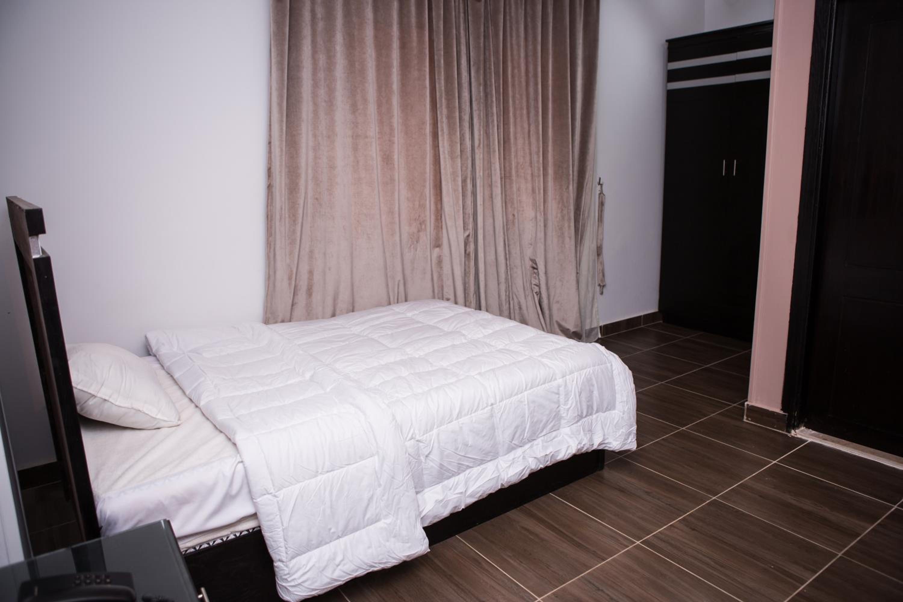 Deluxe Single Room photo 3