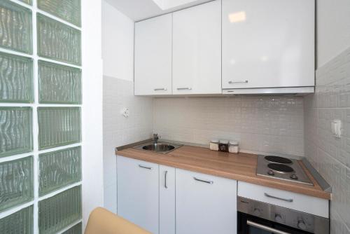 Apartment - Photo 2