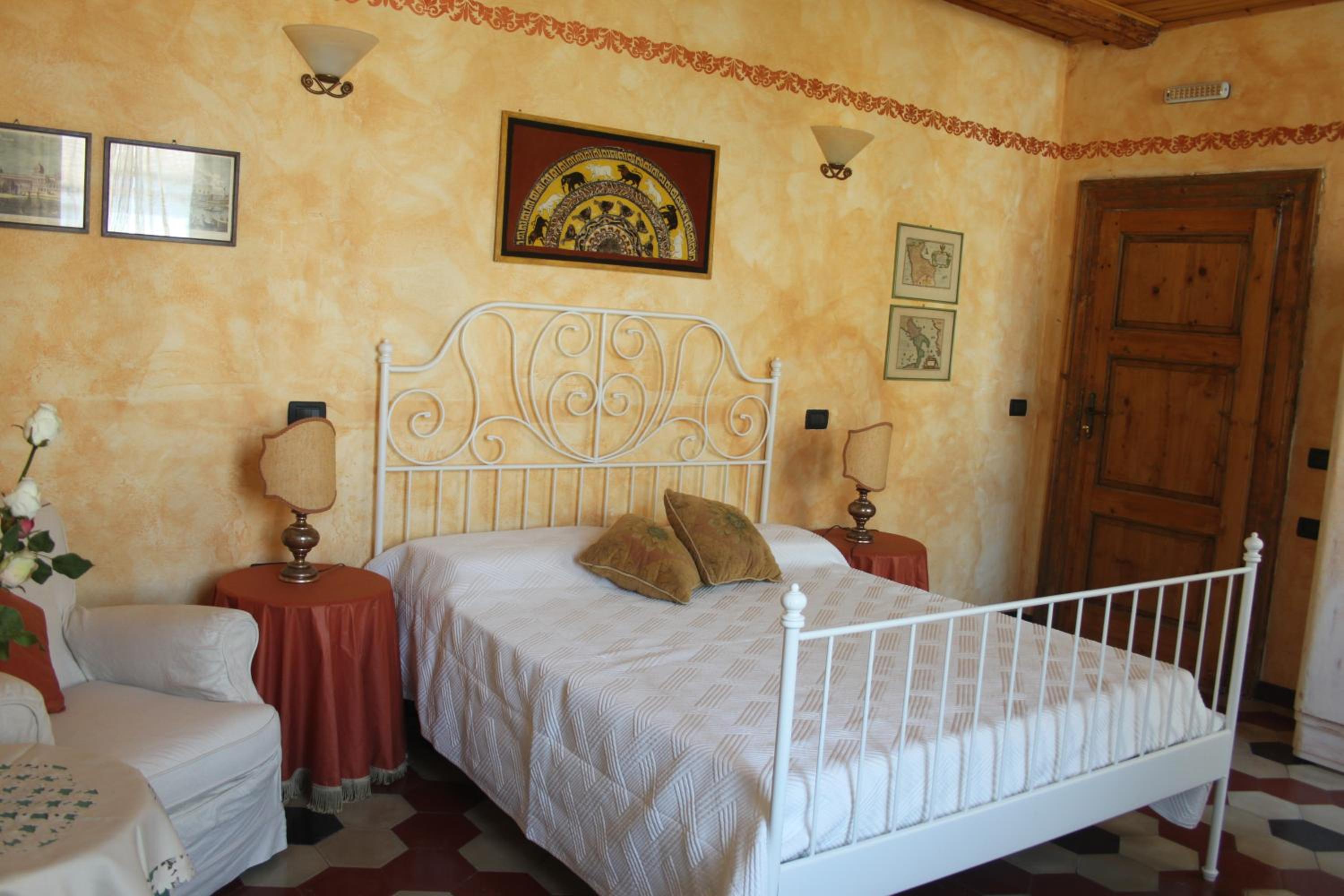 Double Room with Extra Bed photo 1