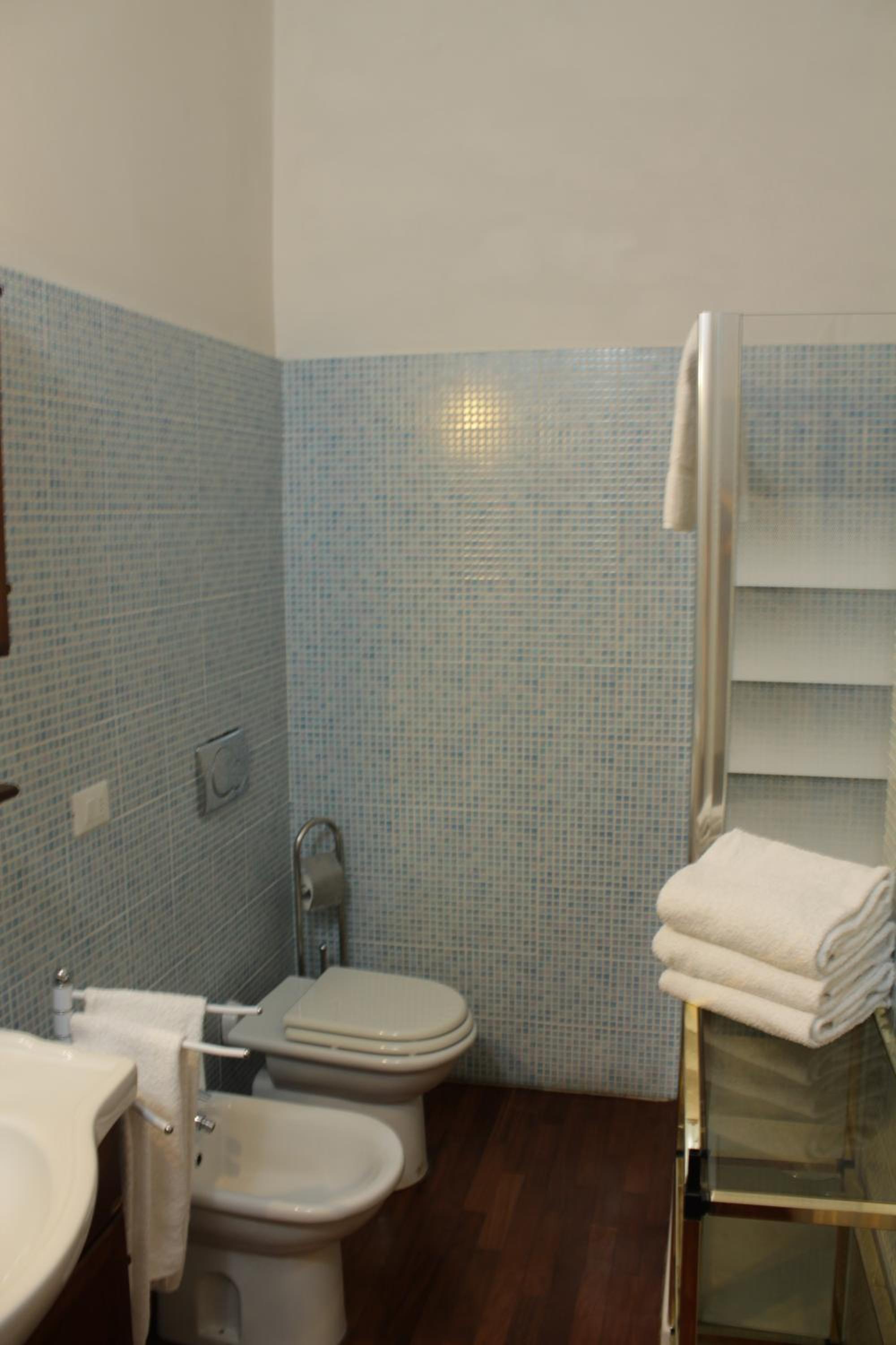 Studio (3 Adults) - Photo 14