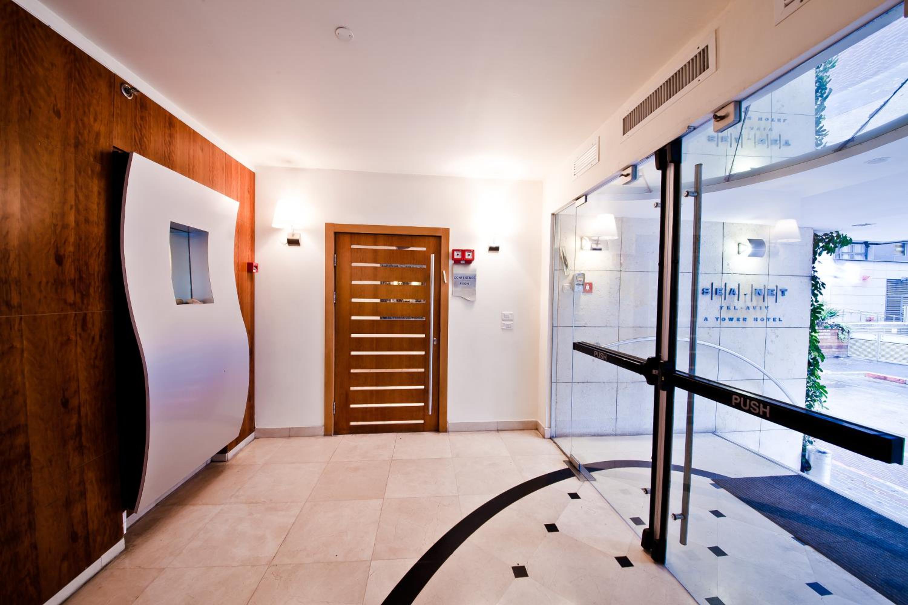 Superior Double or Twin Room photo 2