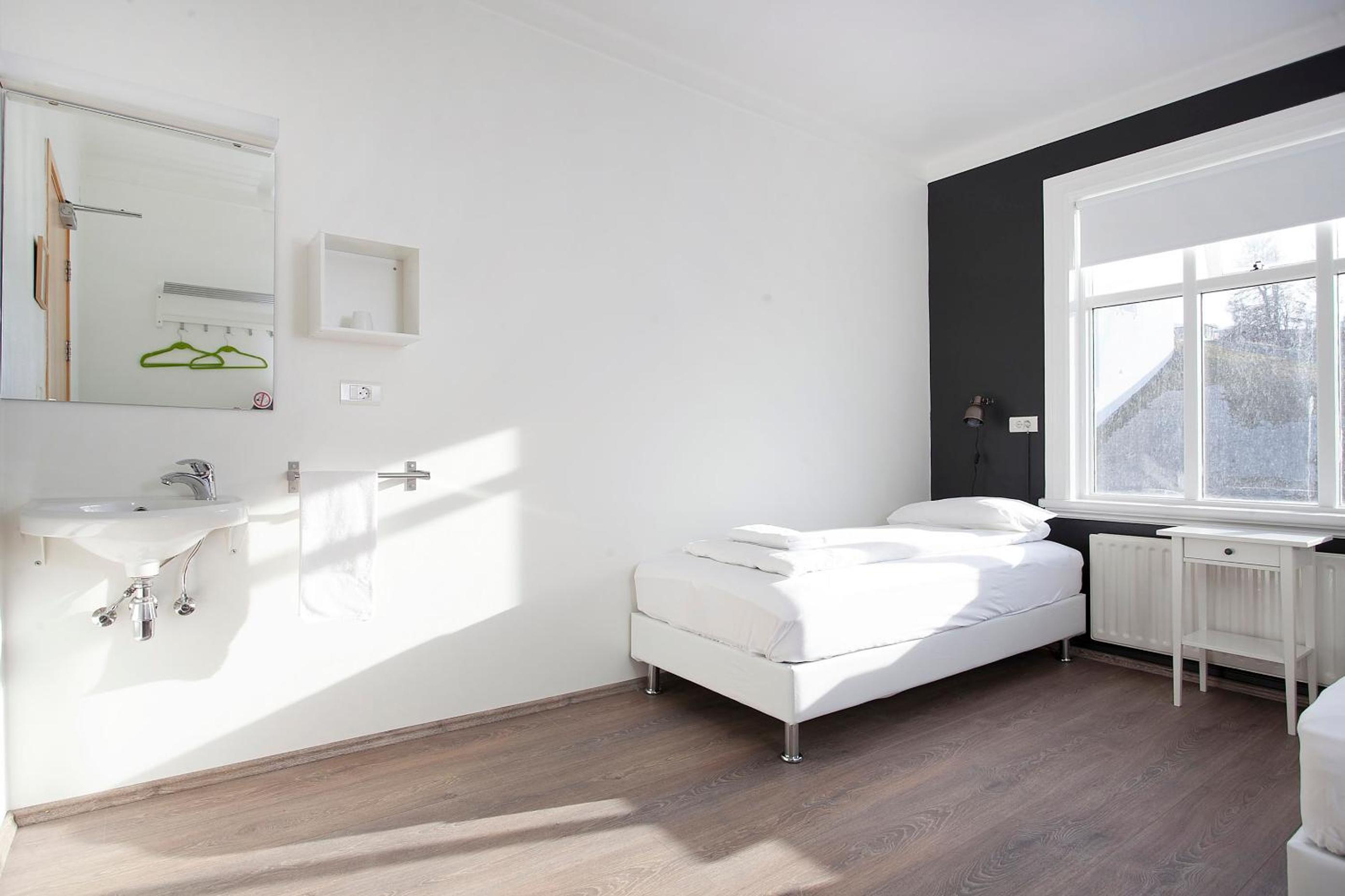 Double Or Twin Room With Shared Bathroom photo 2