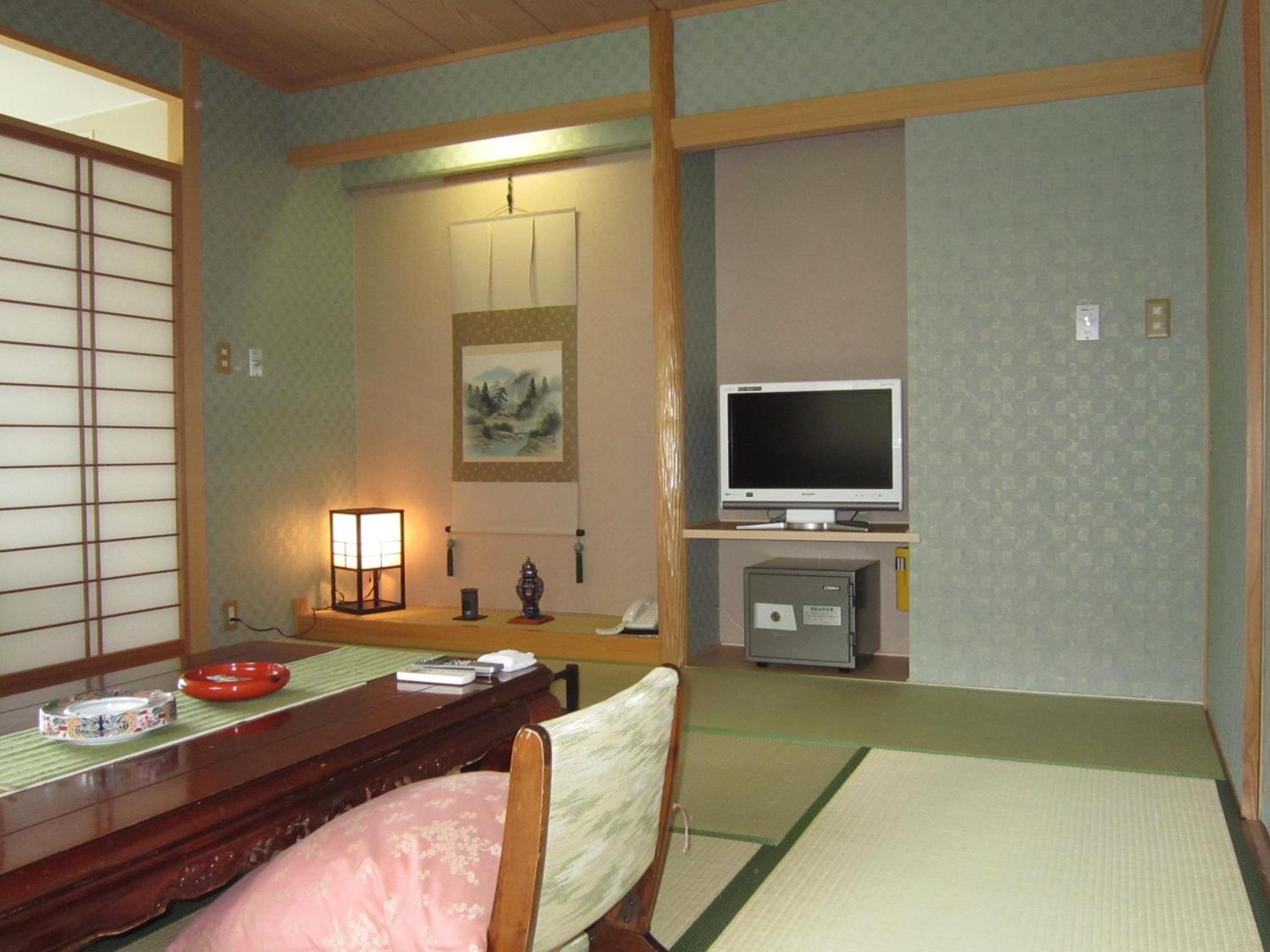 Japanese-Style Room - Photo 2