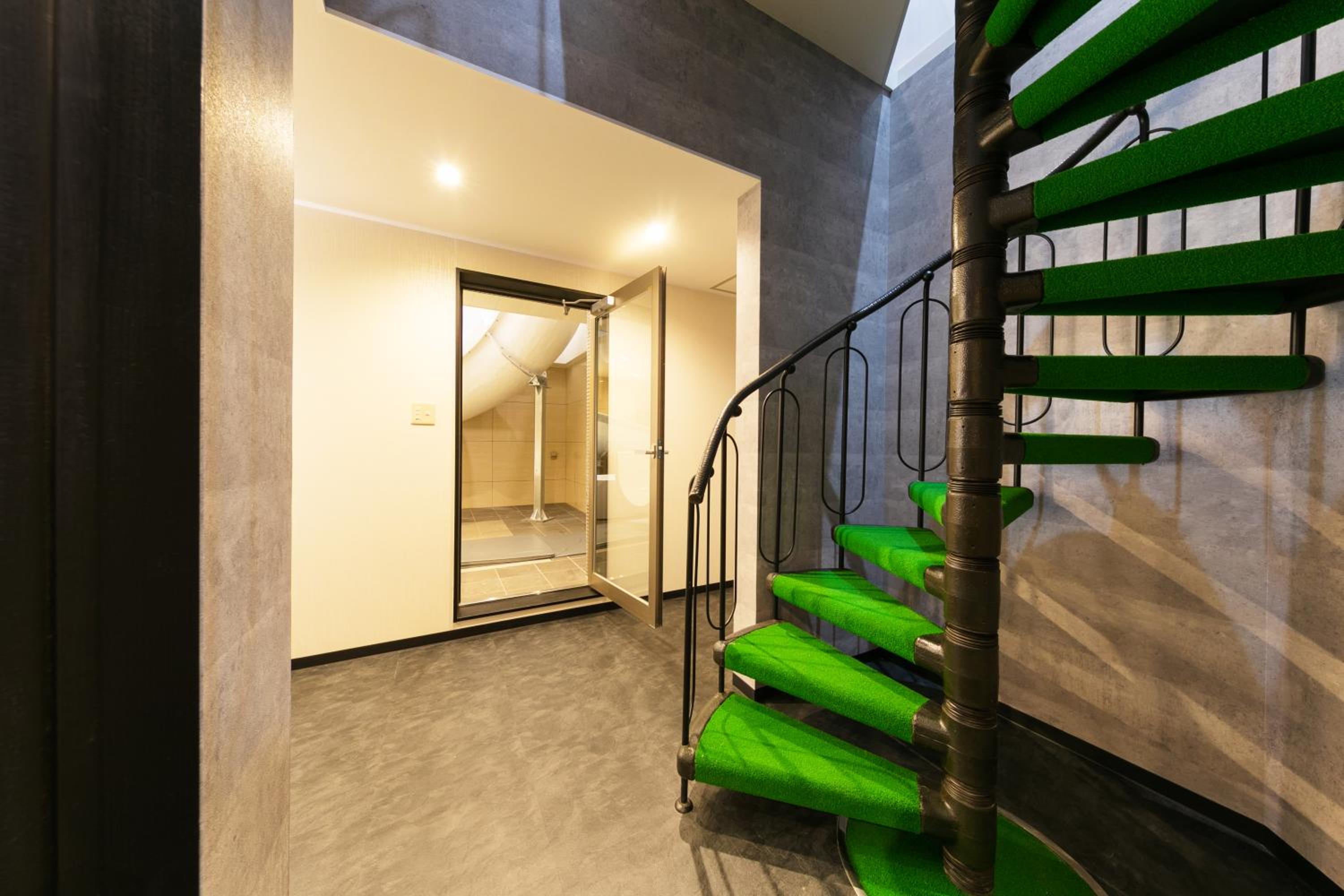 Suite - Photo 8
