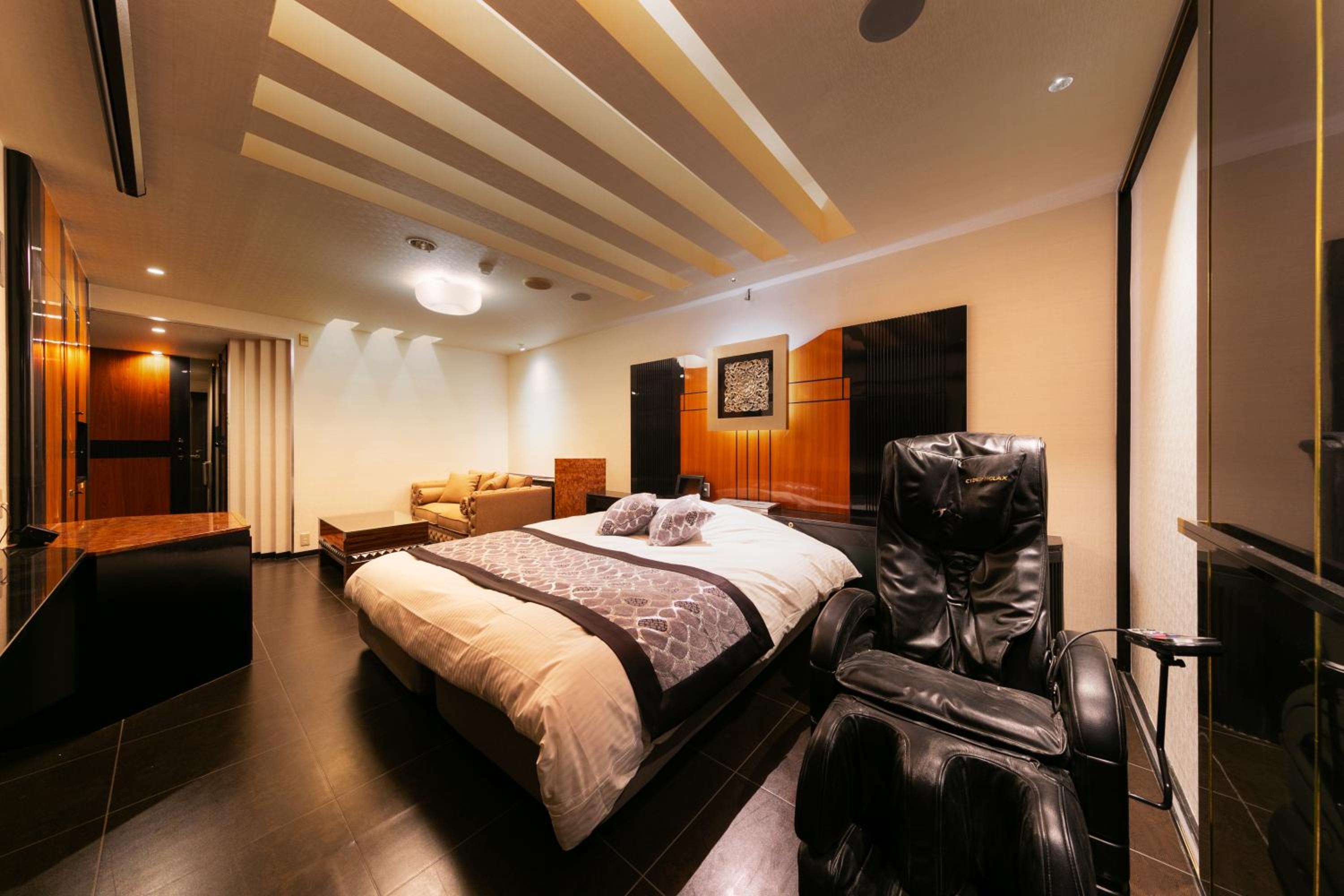 Junior Suite - Photo 12