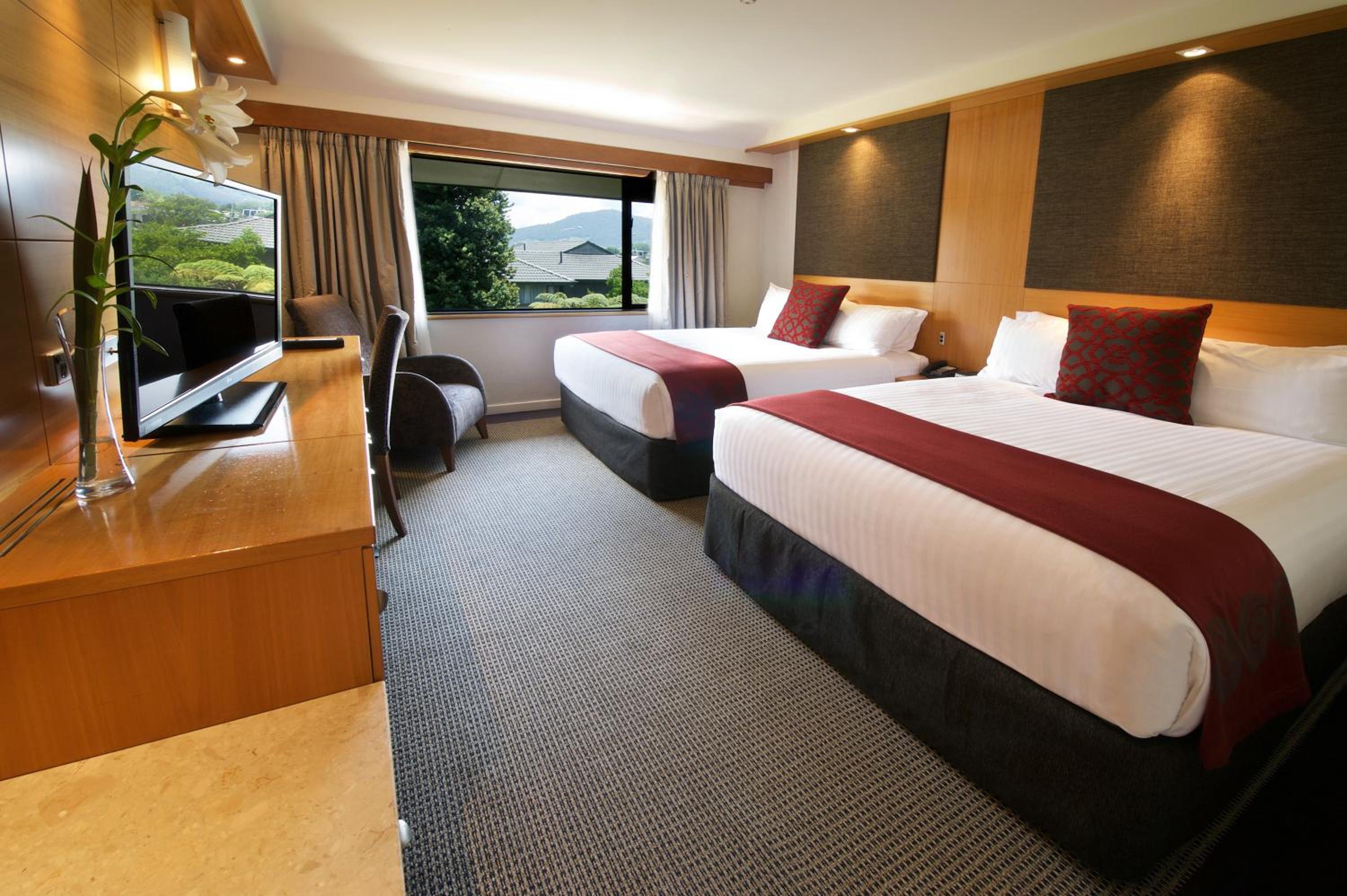 Available room thumbnail 6