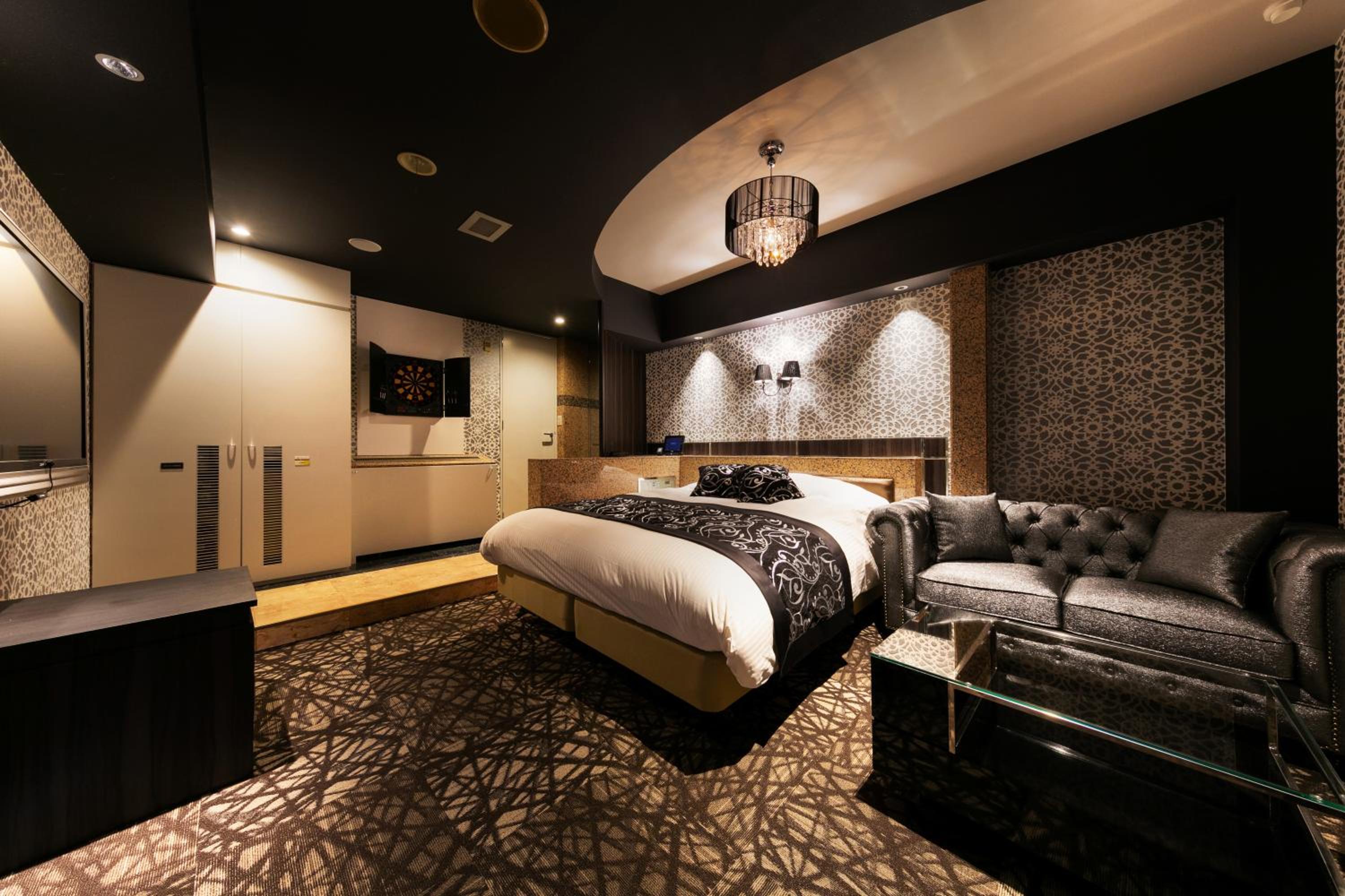Standard Double Room - Photo 8