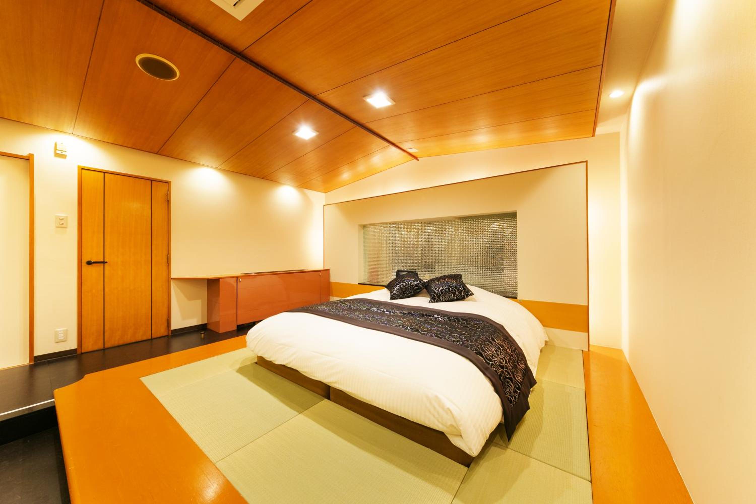 Deluxe Double Room - Photo 2