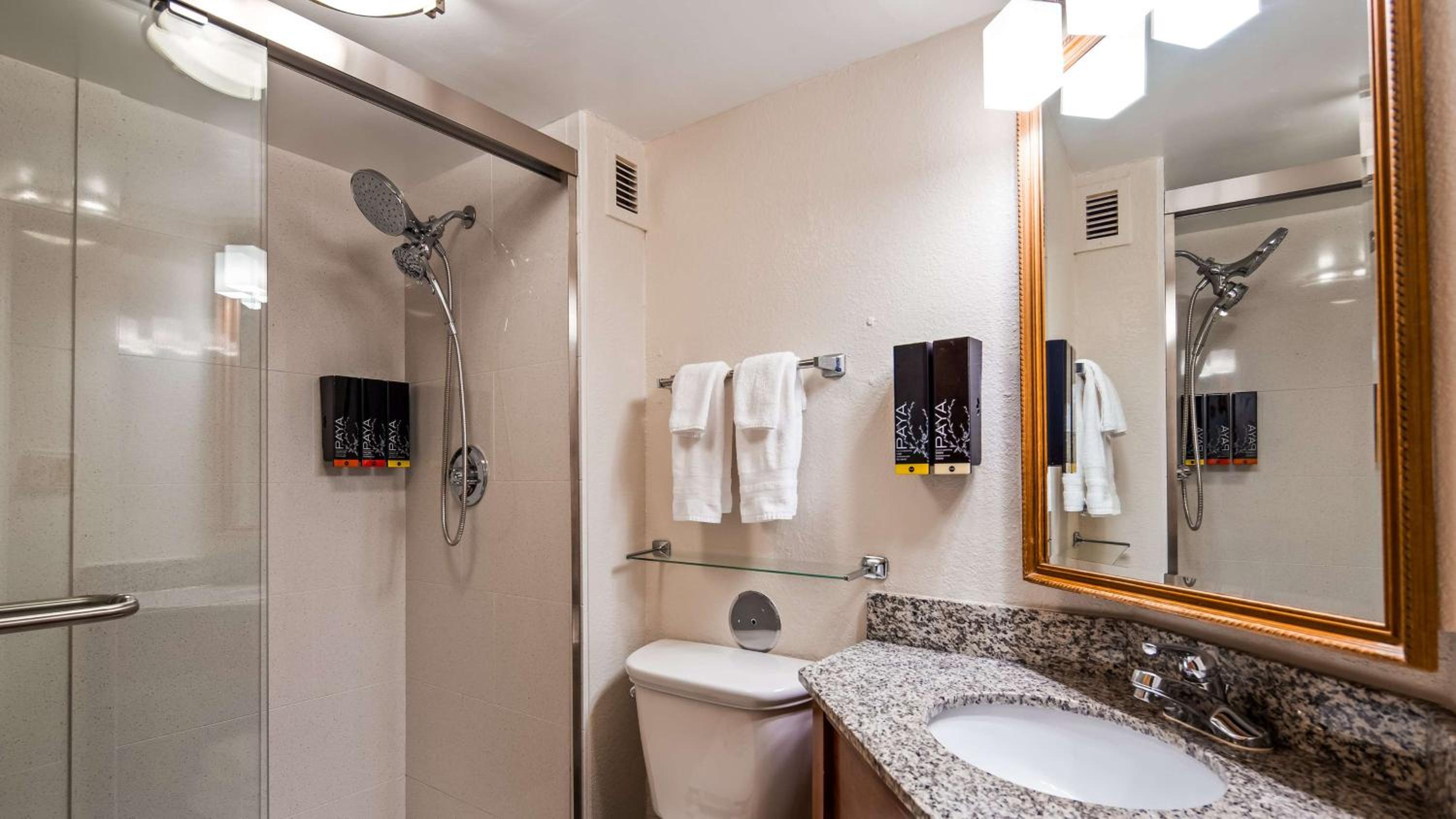 Double Room - Non-Smoking  - Photo 5