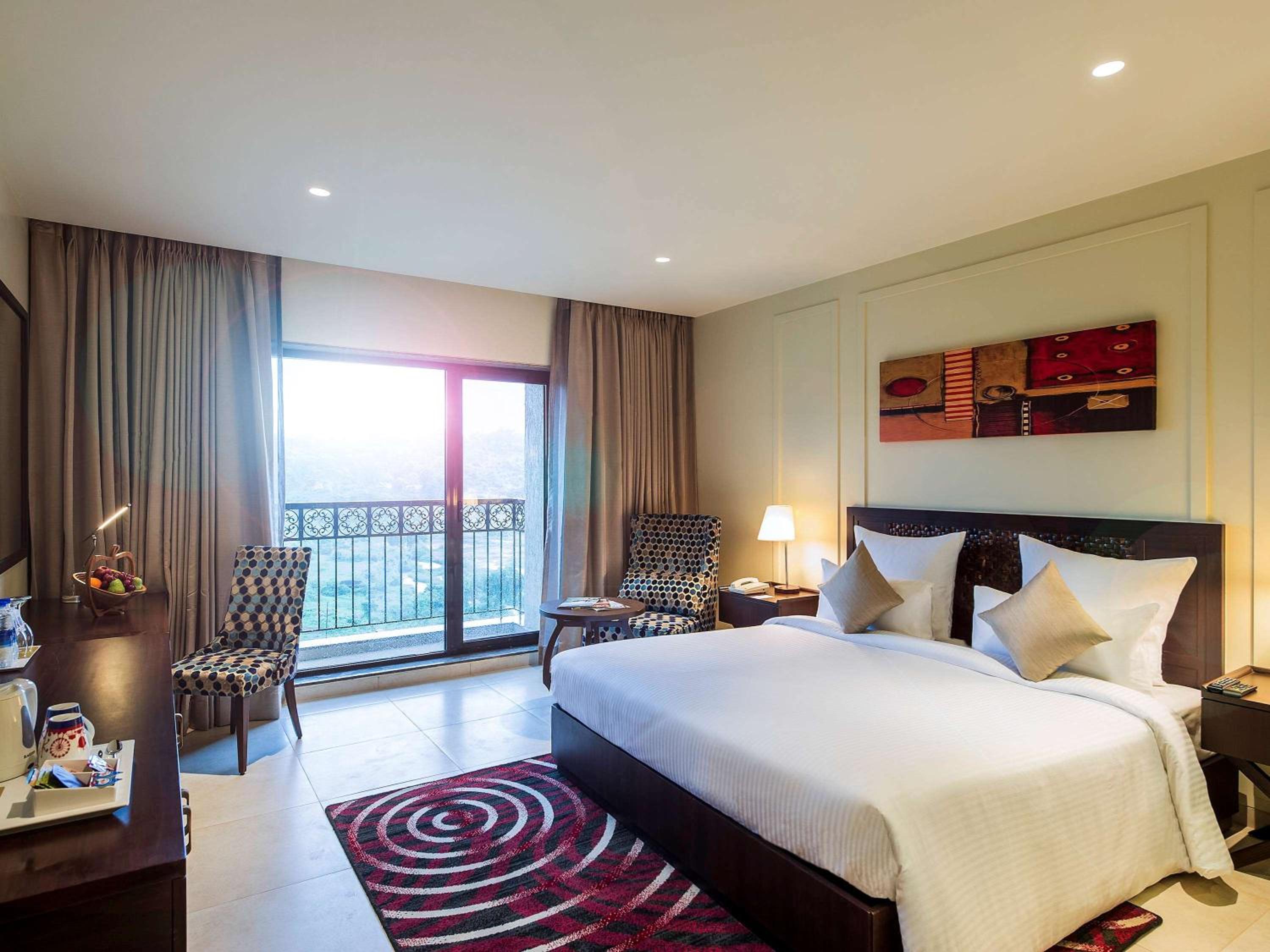 Deluxe King Room with 20% discount on Food and Beverage - Photo 3