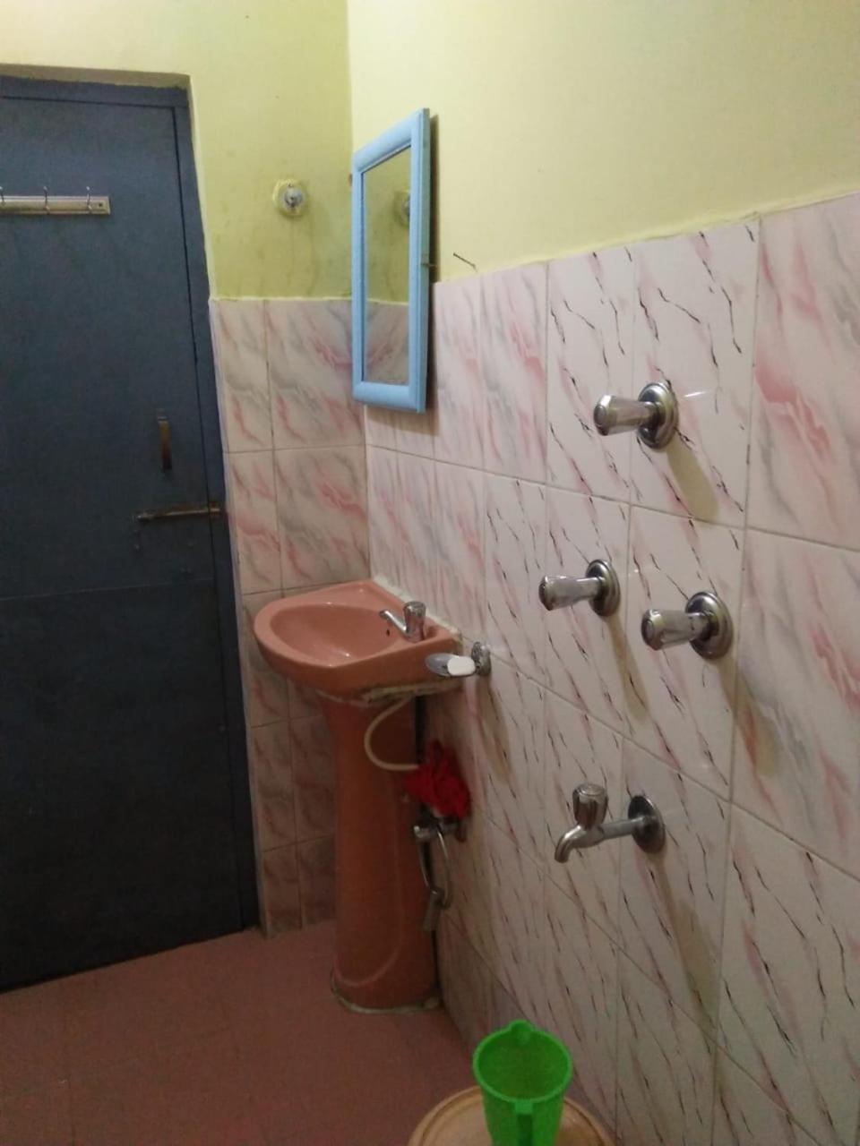 Double Room With Private Bathroom photo 3