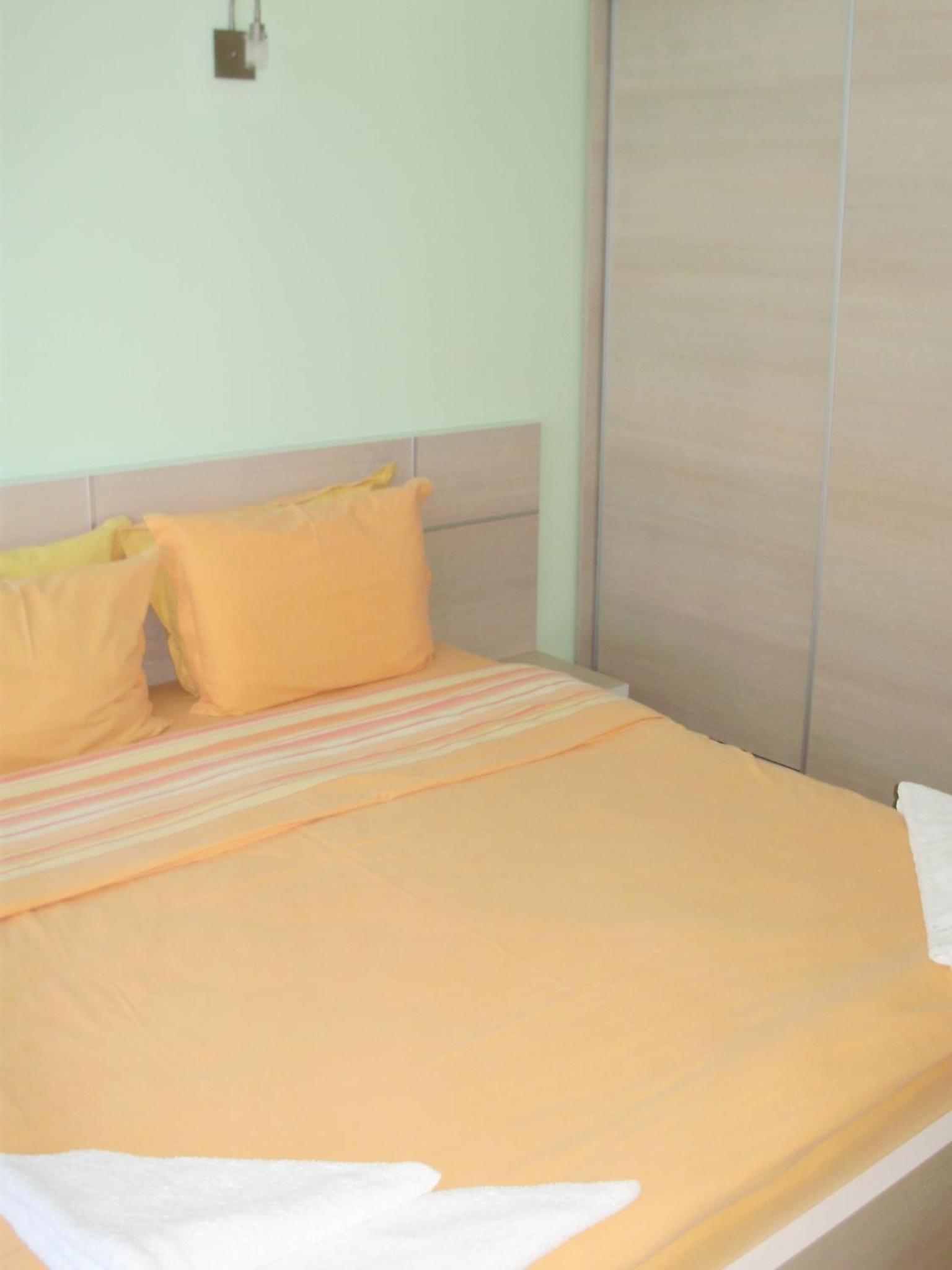 One-Bedroom Apartment (2 Adults + 2 Children)