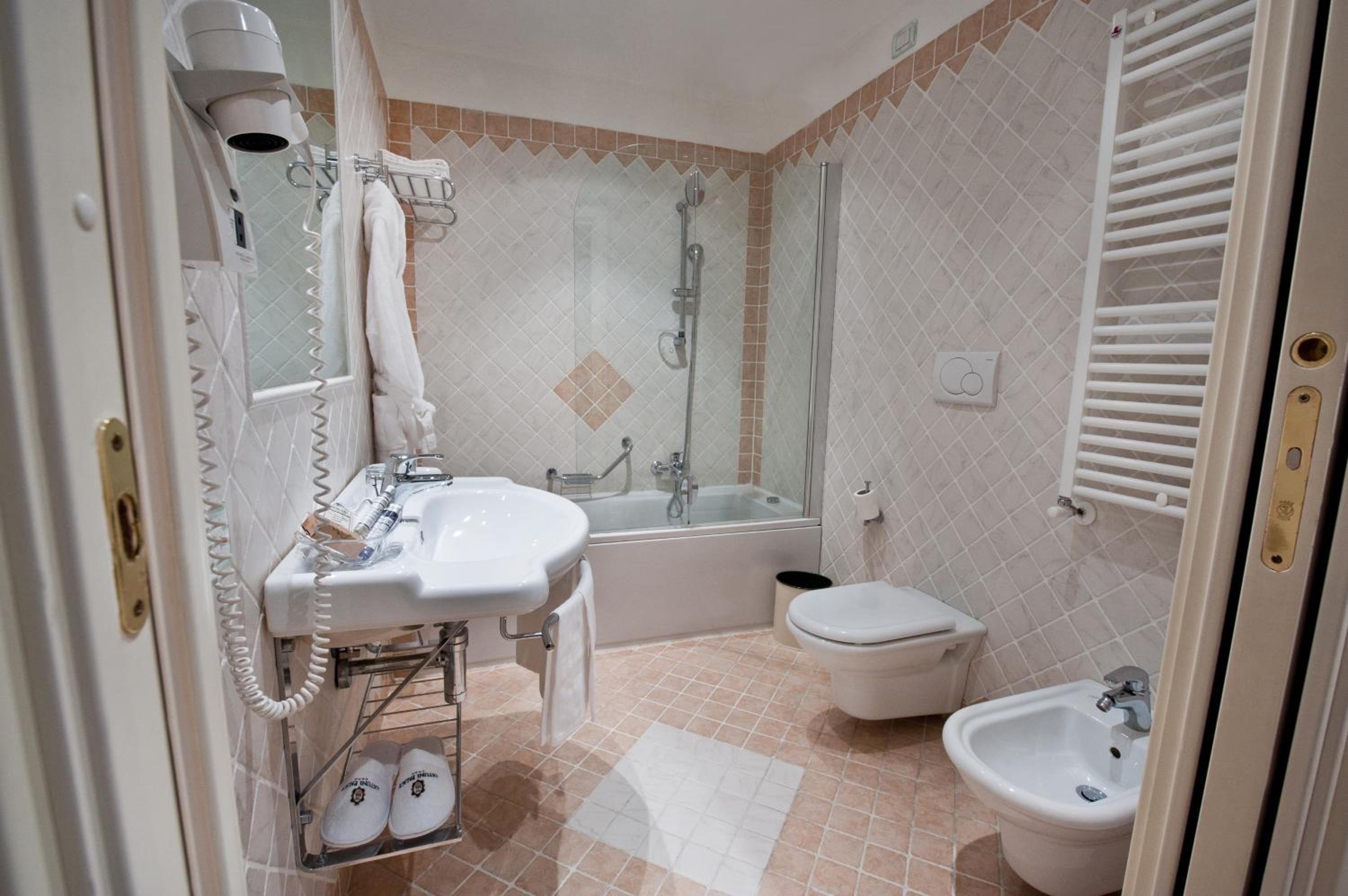Junior Suite - Photo 2
