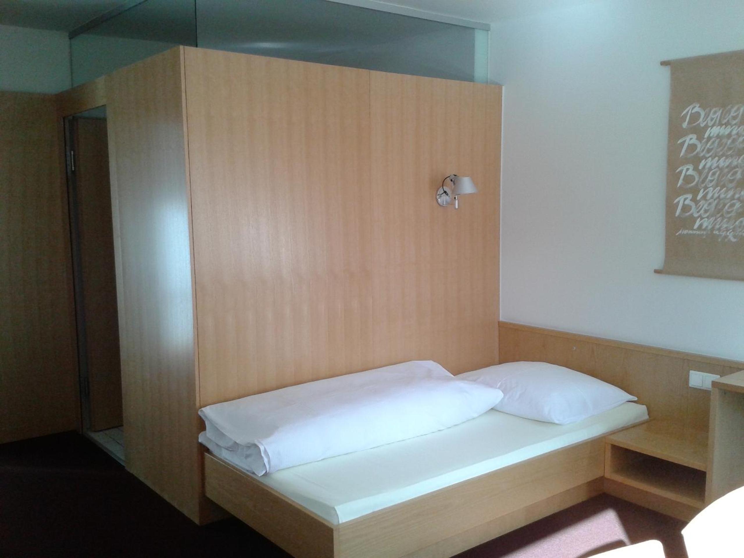 Single Room photo 1