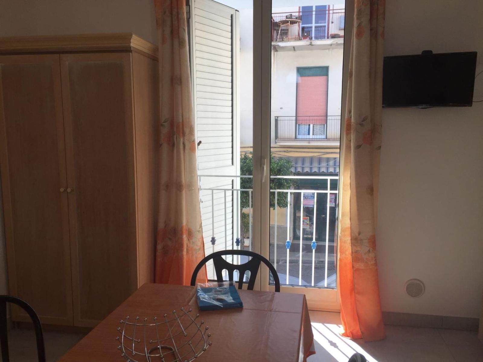 Studio Apartment photo 1