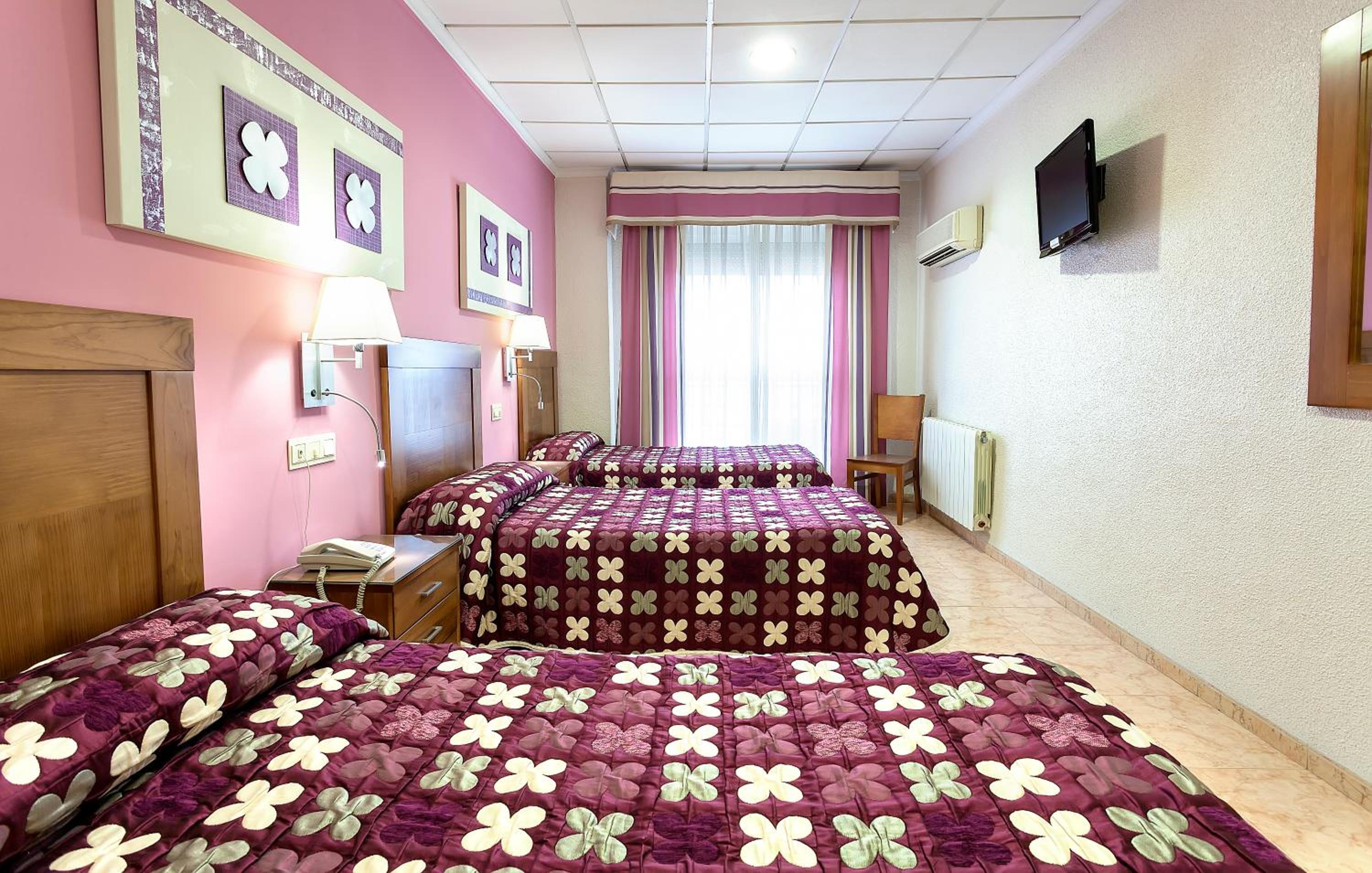 Triple Room - Photo 5