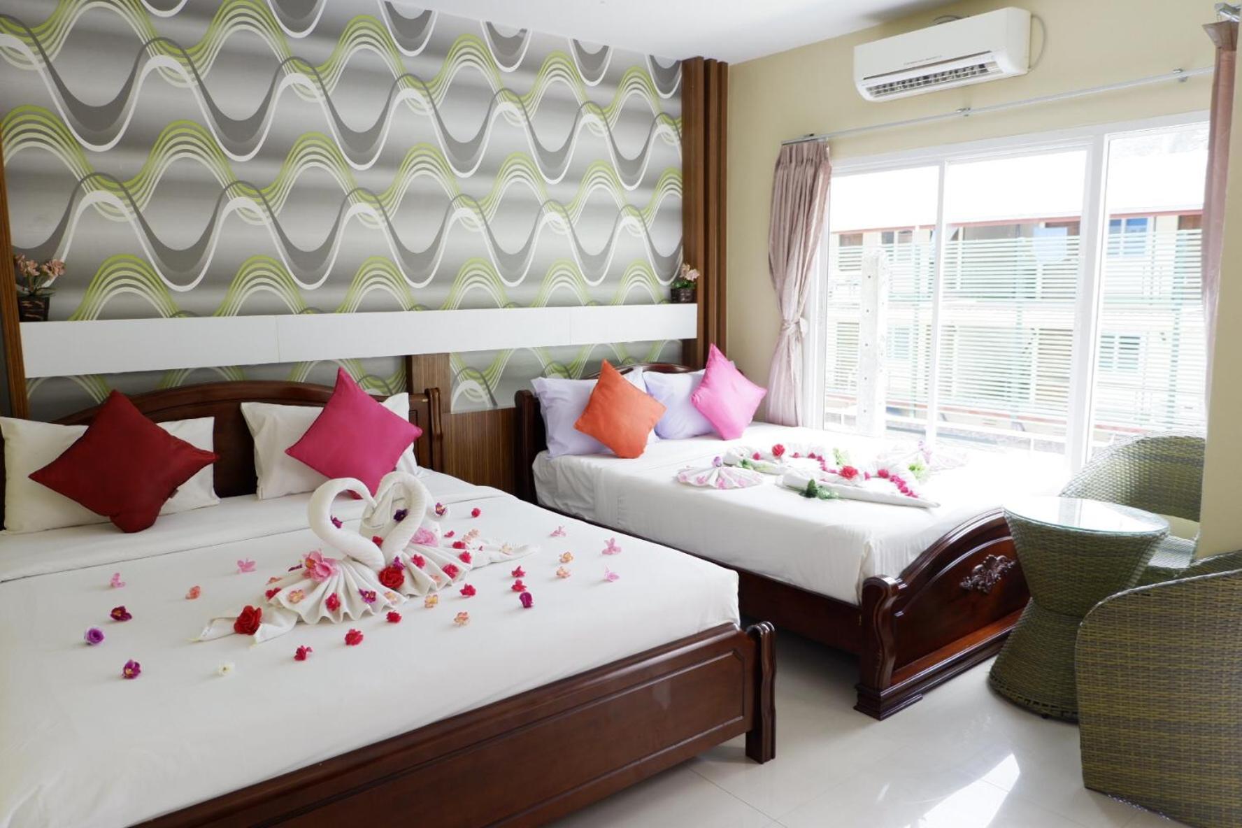 Family Double Room - Photo 14
