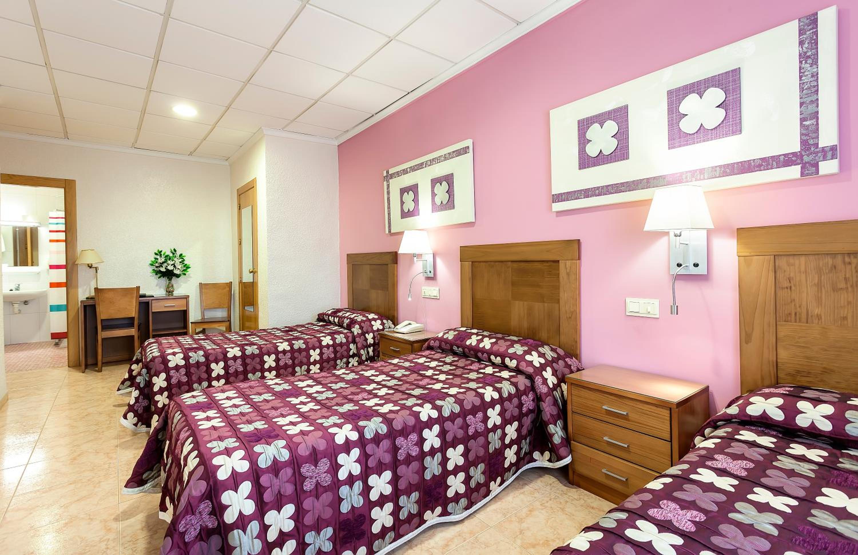 Triple Room - Photo 3