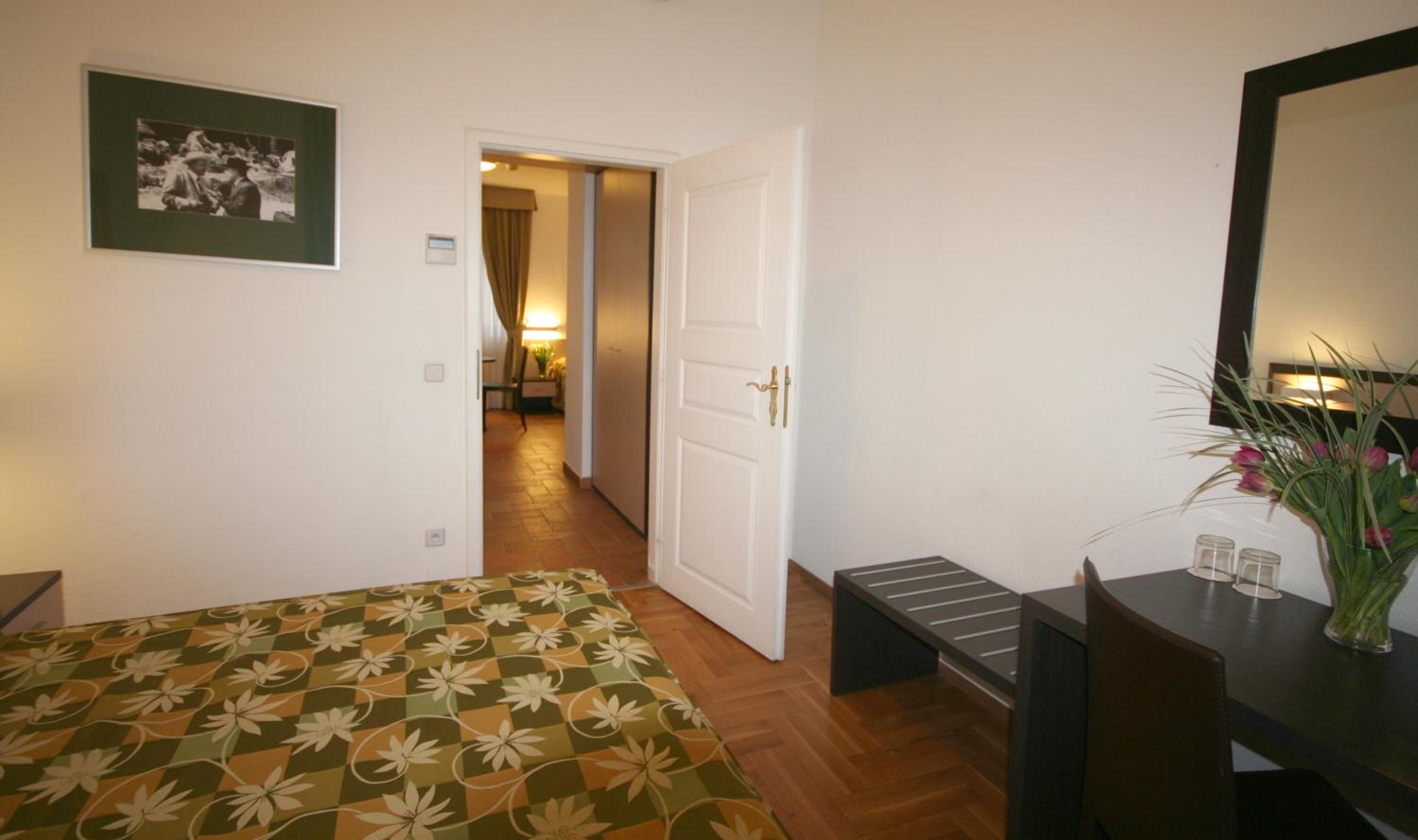 Apartment (4 Adults)