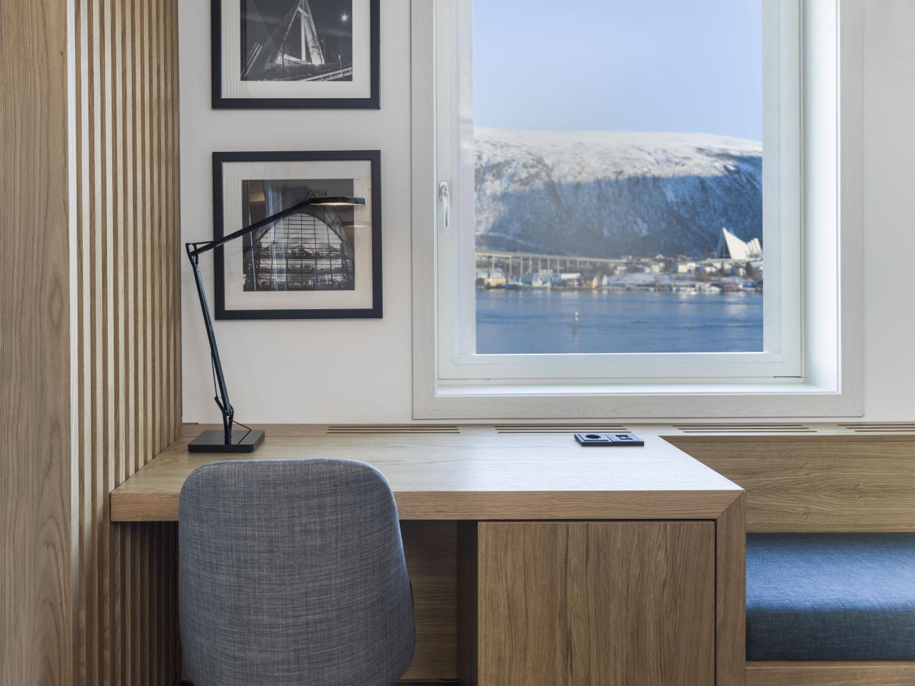 Standard Room with Sea View - Photo 4