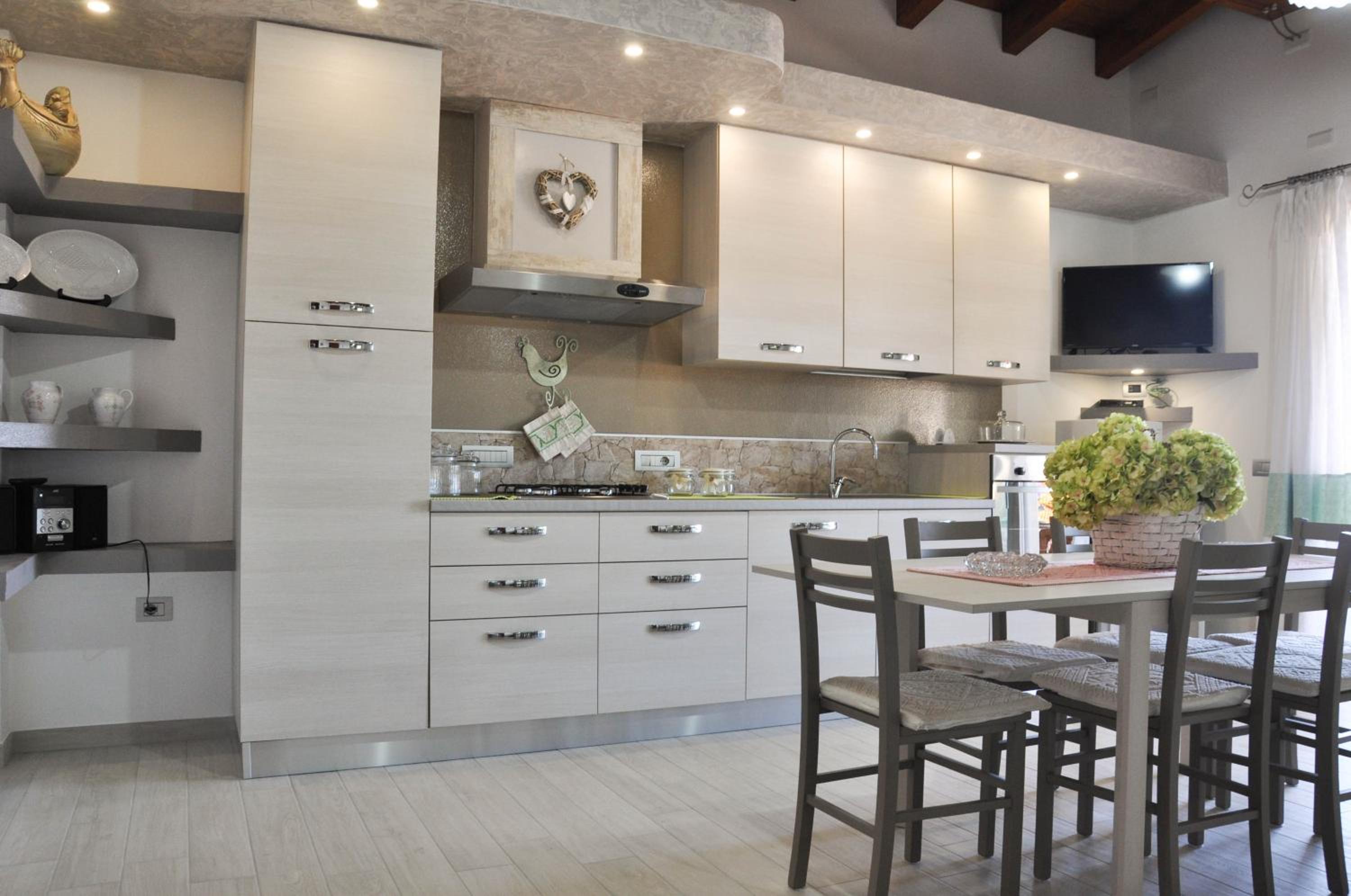 Villa photo 3