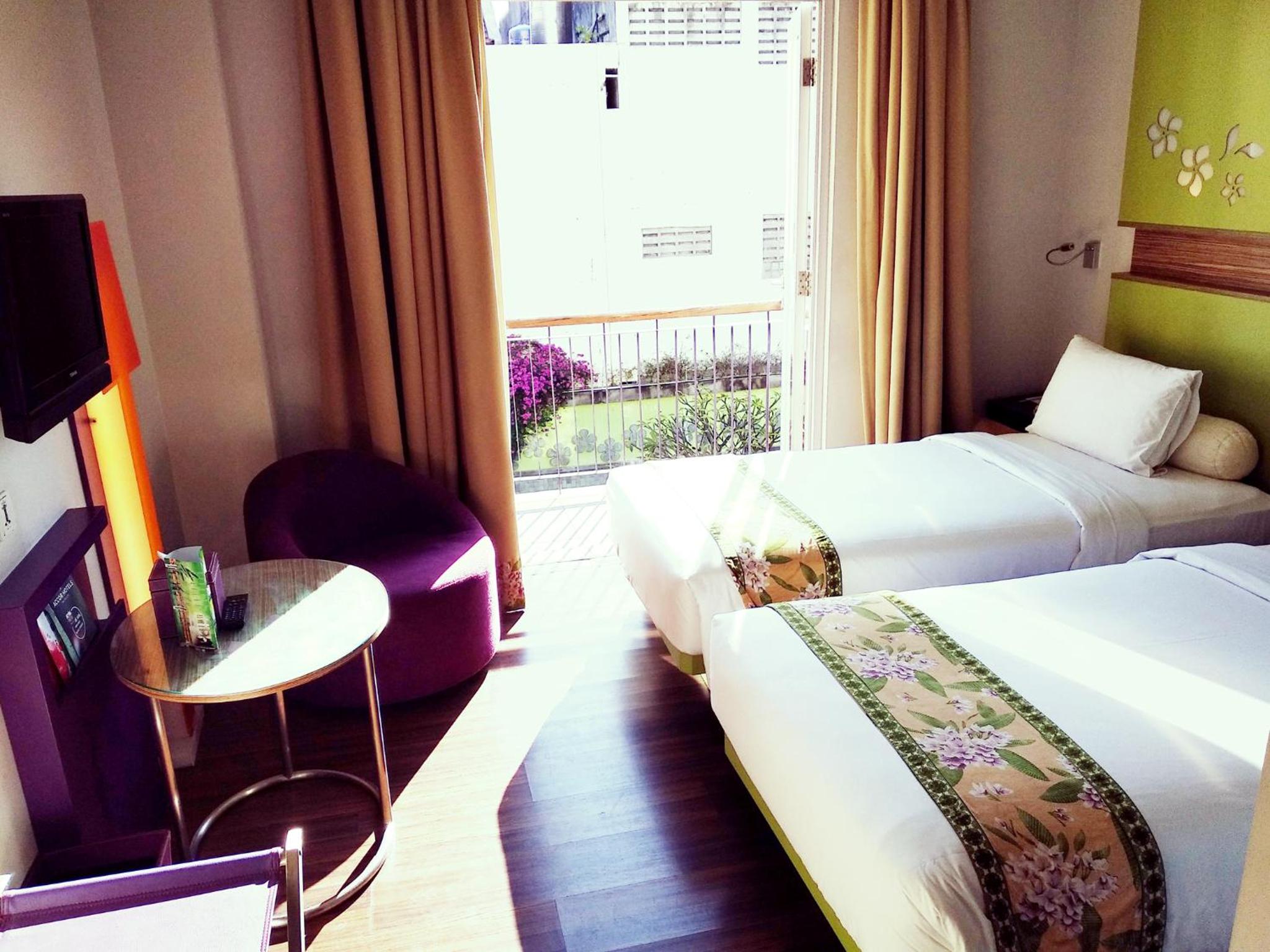 Superior Twin Room with Balcony - Photo 3