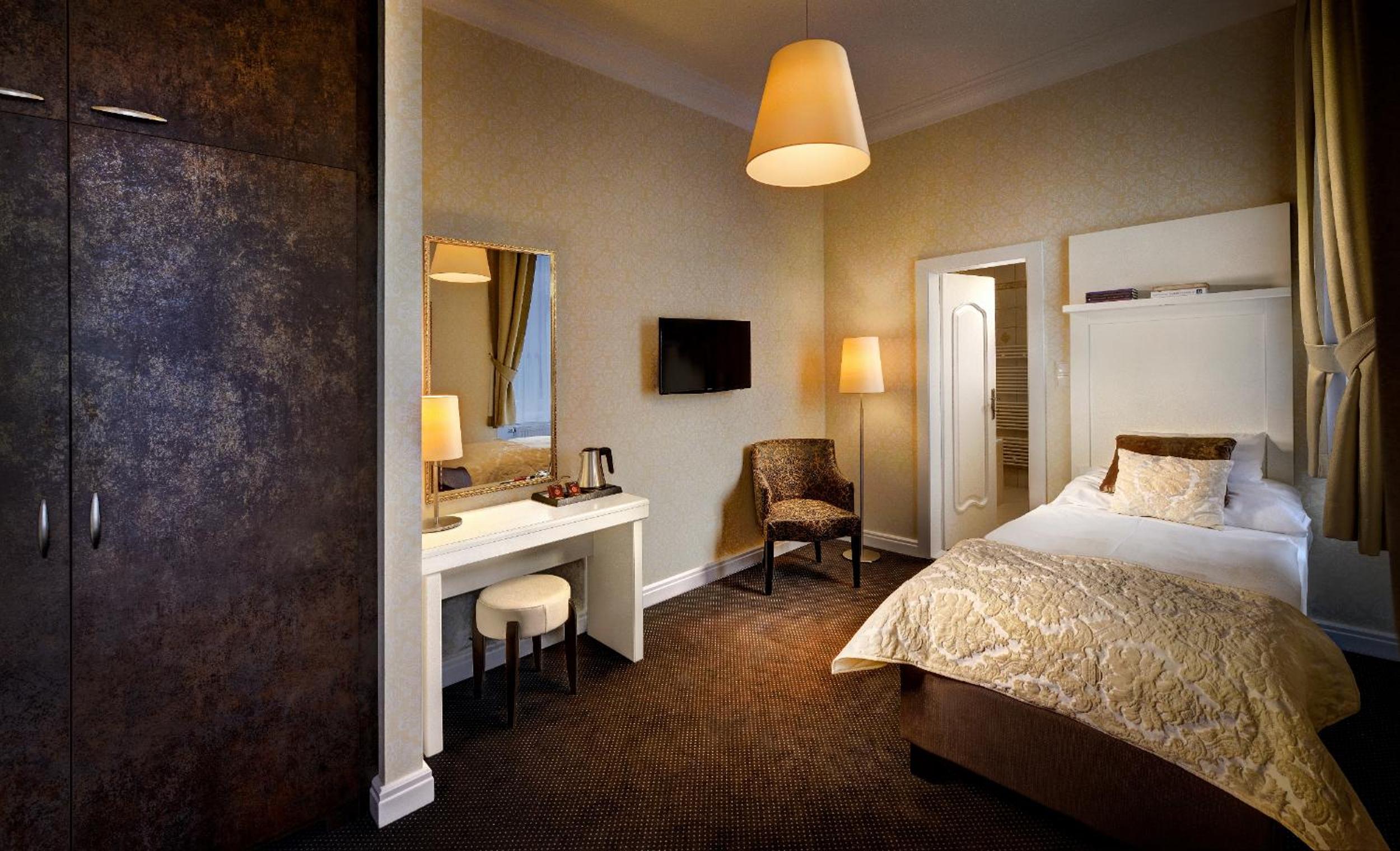 Single Room photo 3