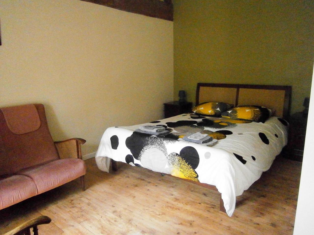 Deluxe Double Room with Shower photo 3
