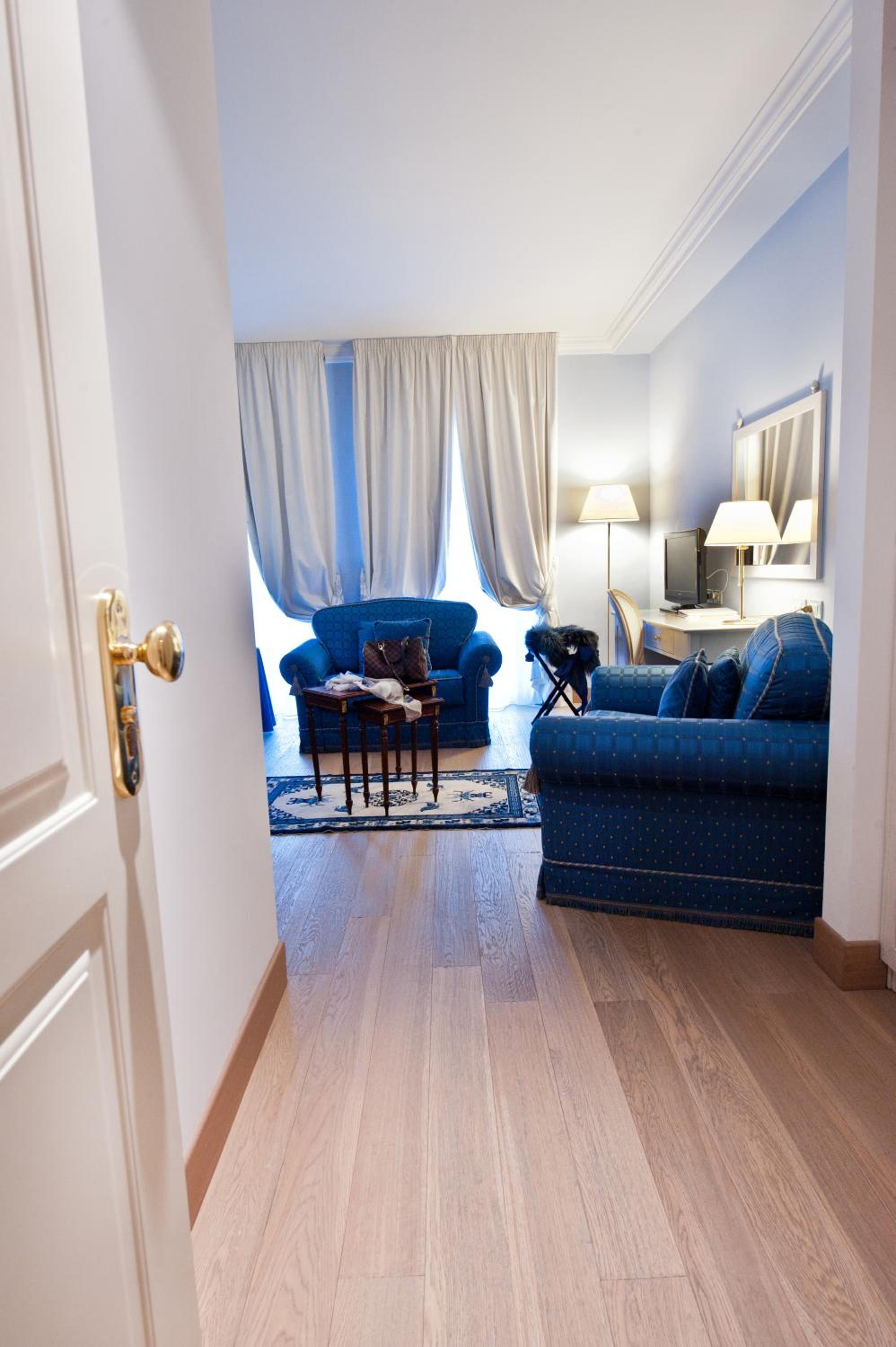 Junior Suite - Photo 6