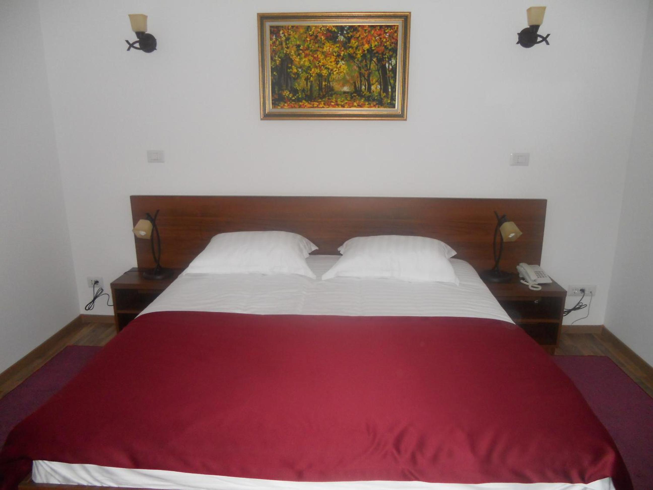 Suite with Balcony Building A - Photo 7