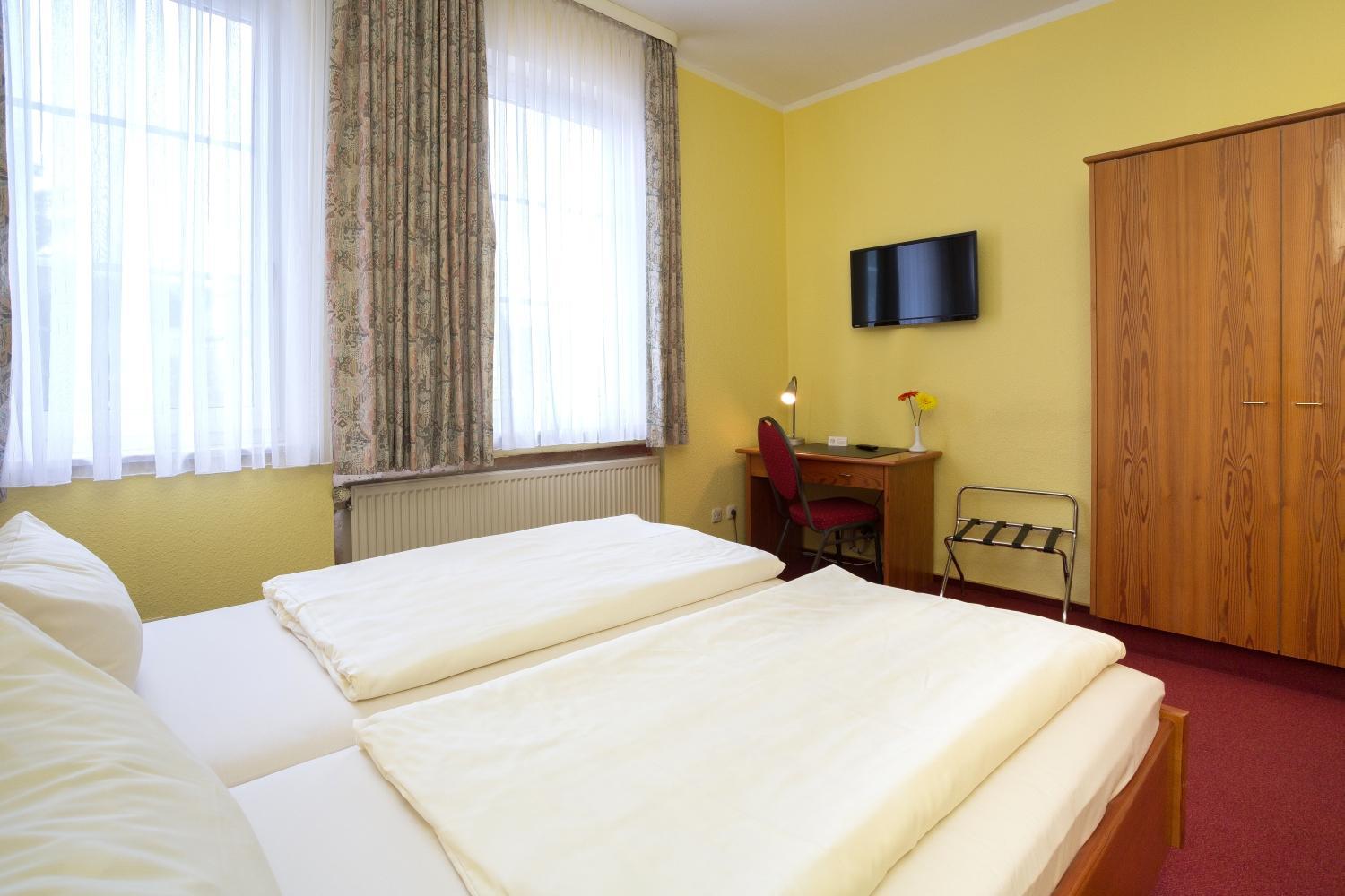Double Room - Photo 3
