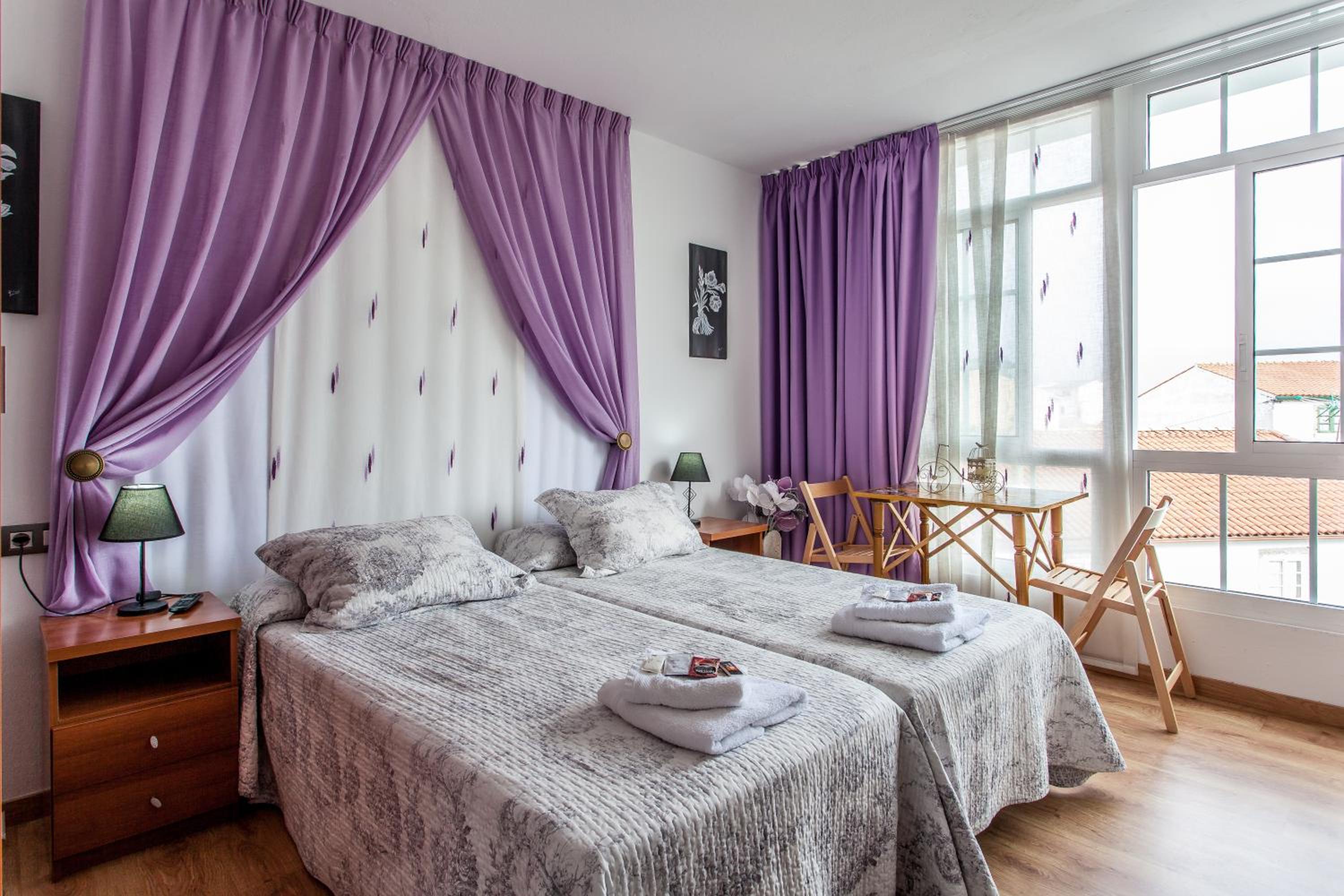 Habitación Doble con Baño Privado
