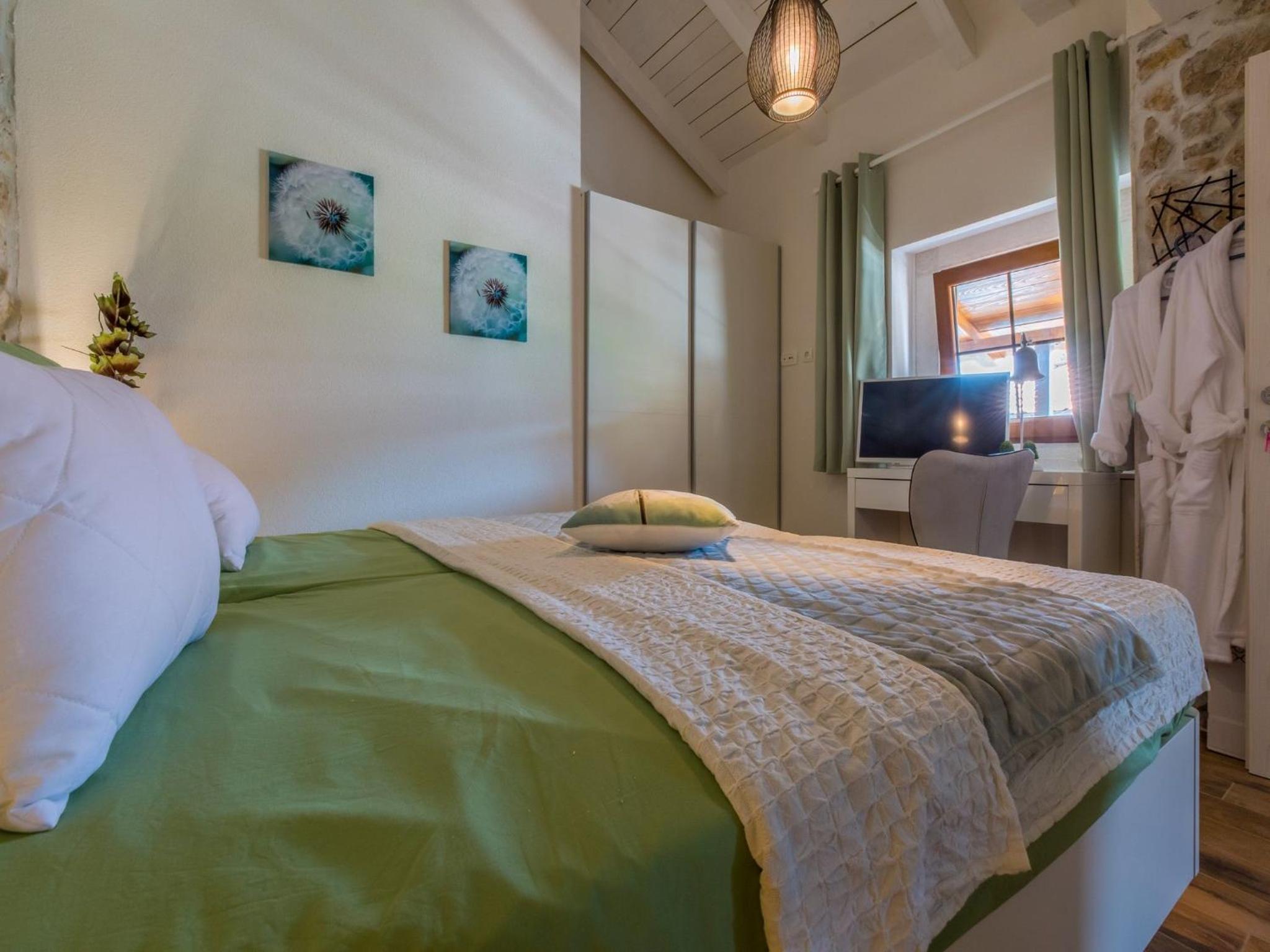 Three-Bedroom Villa photo 2