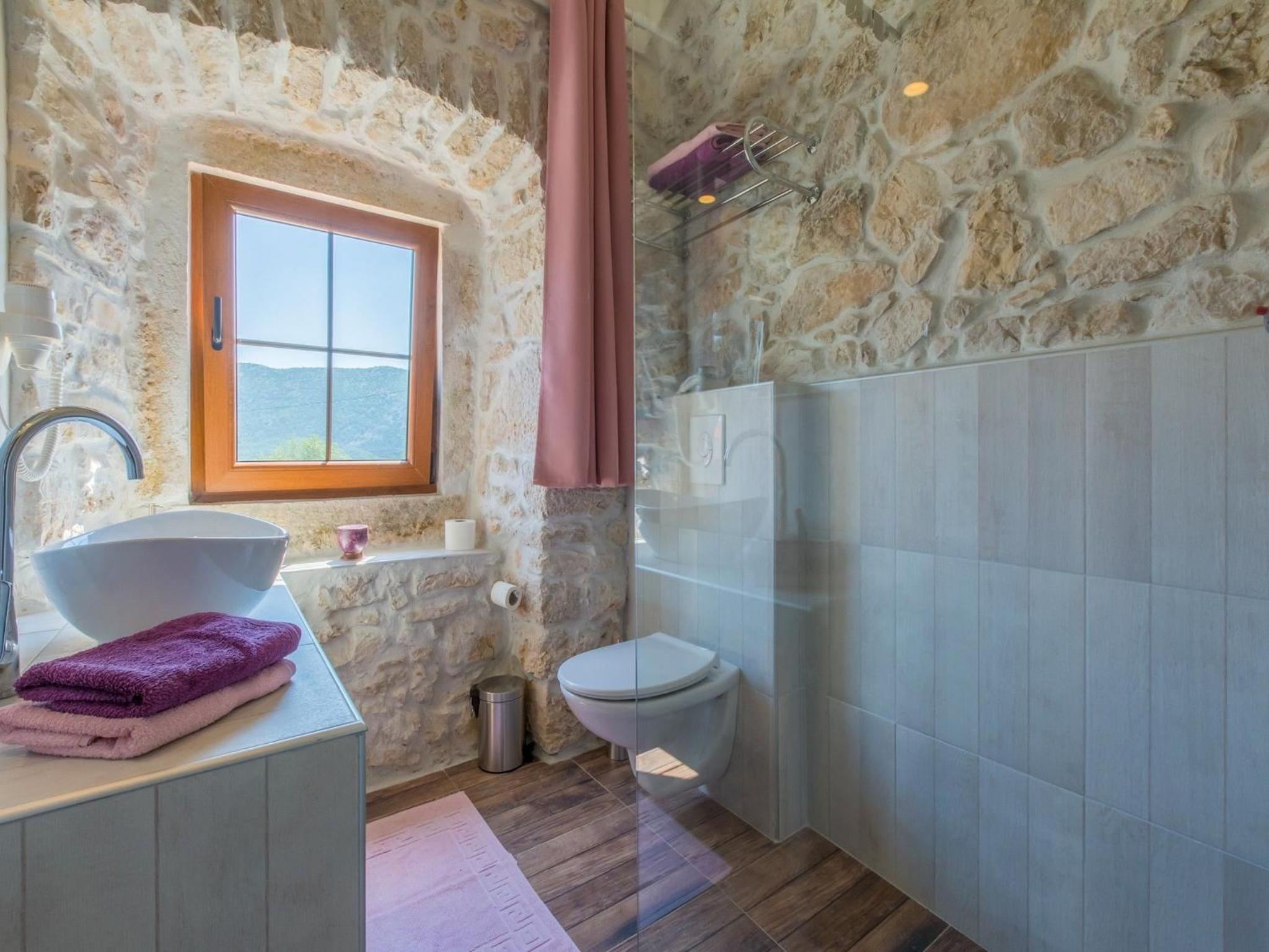 Three-Bedroom Villa photo 3