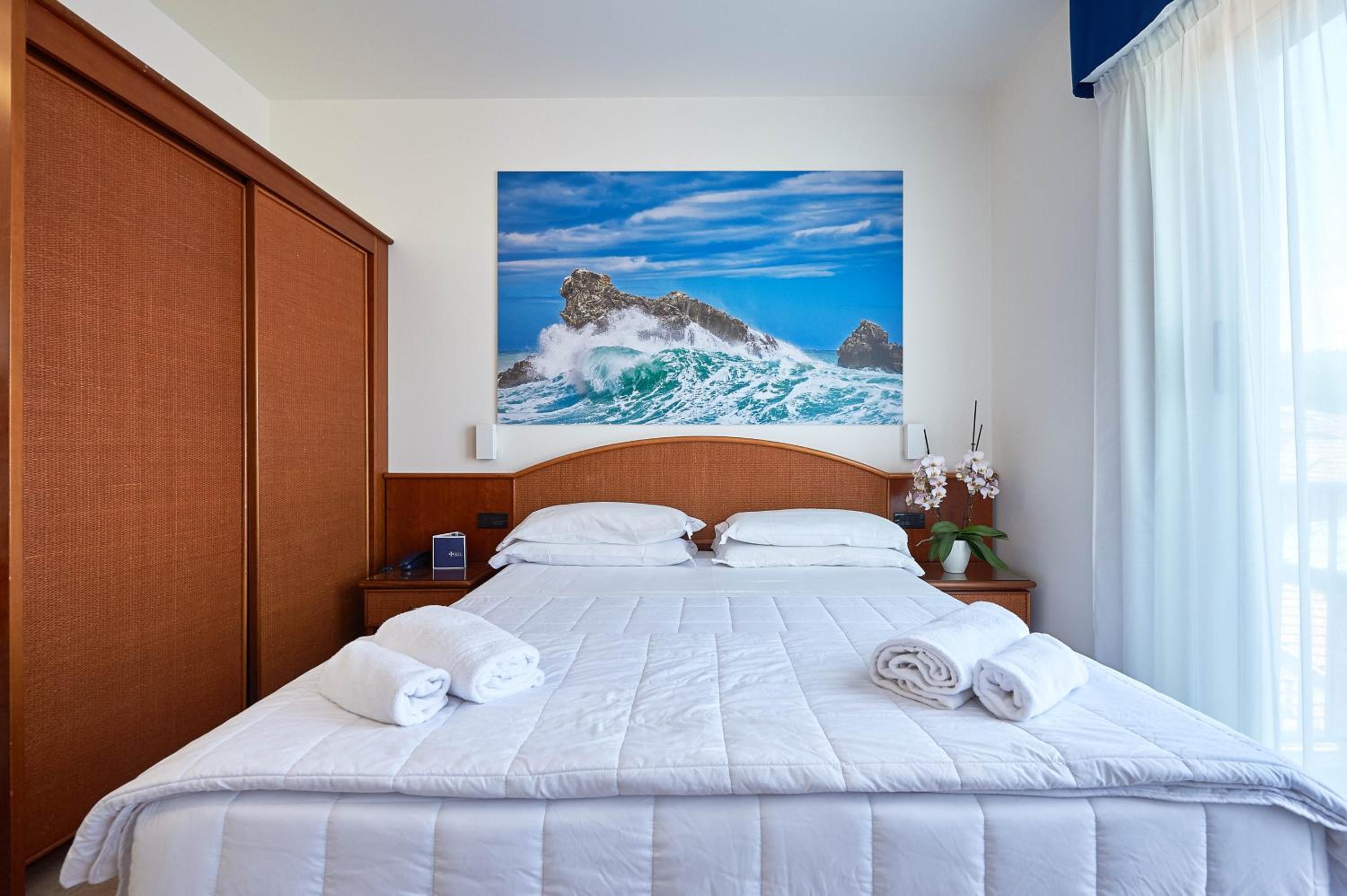 Quadruple Room - Photo 9