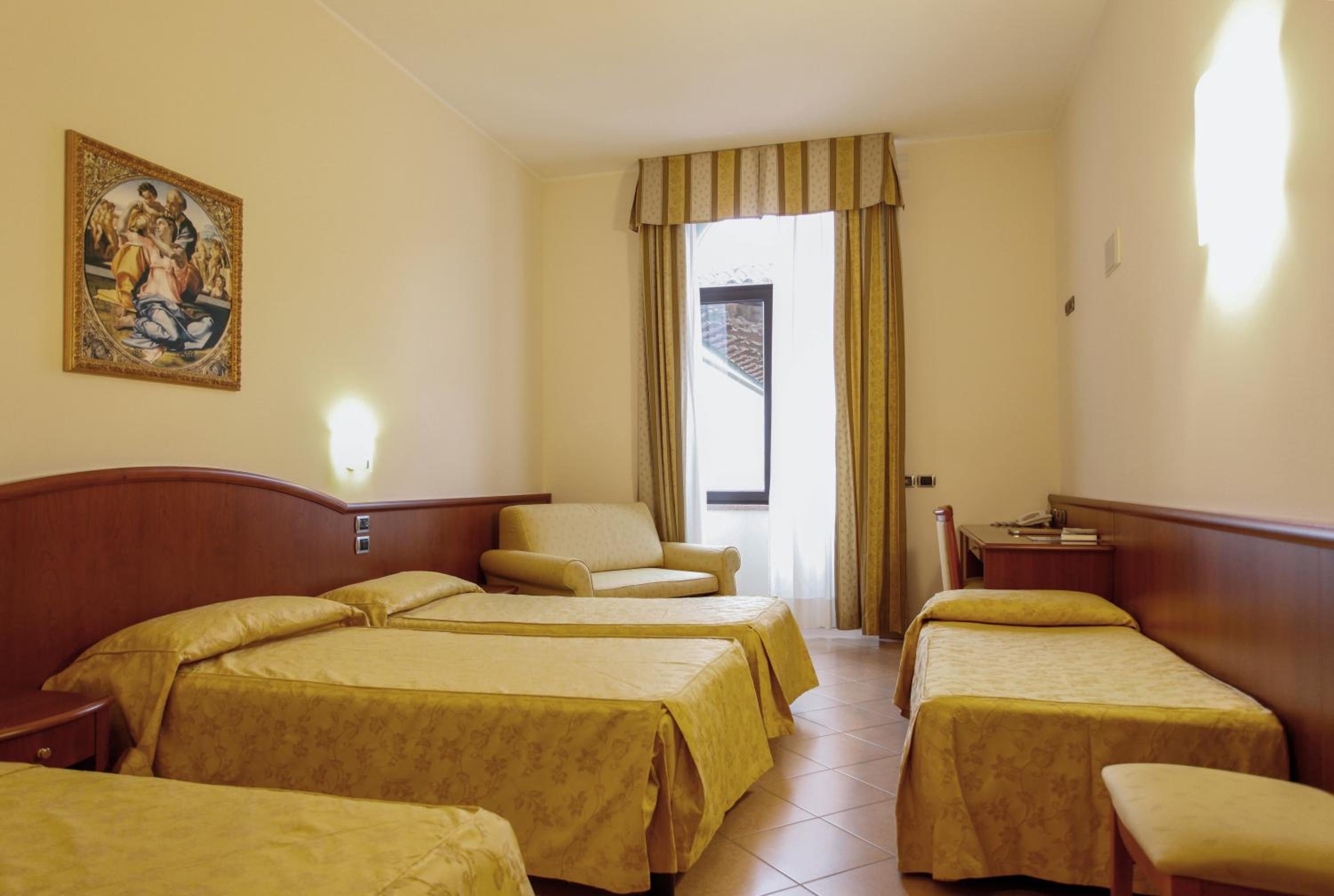 Superior Quadruple Room photo 1