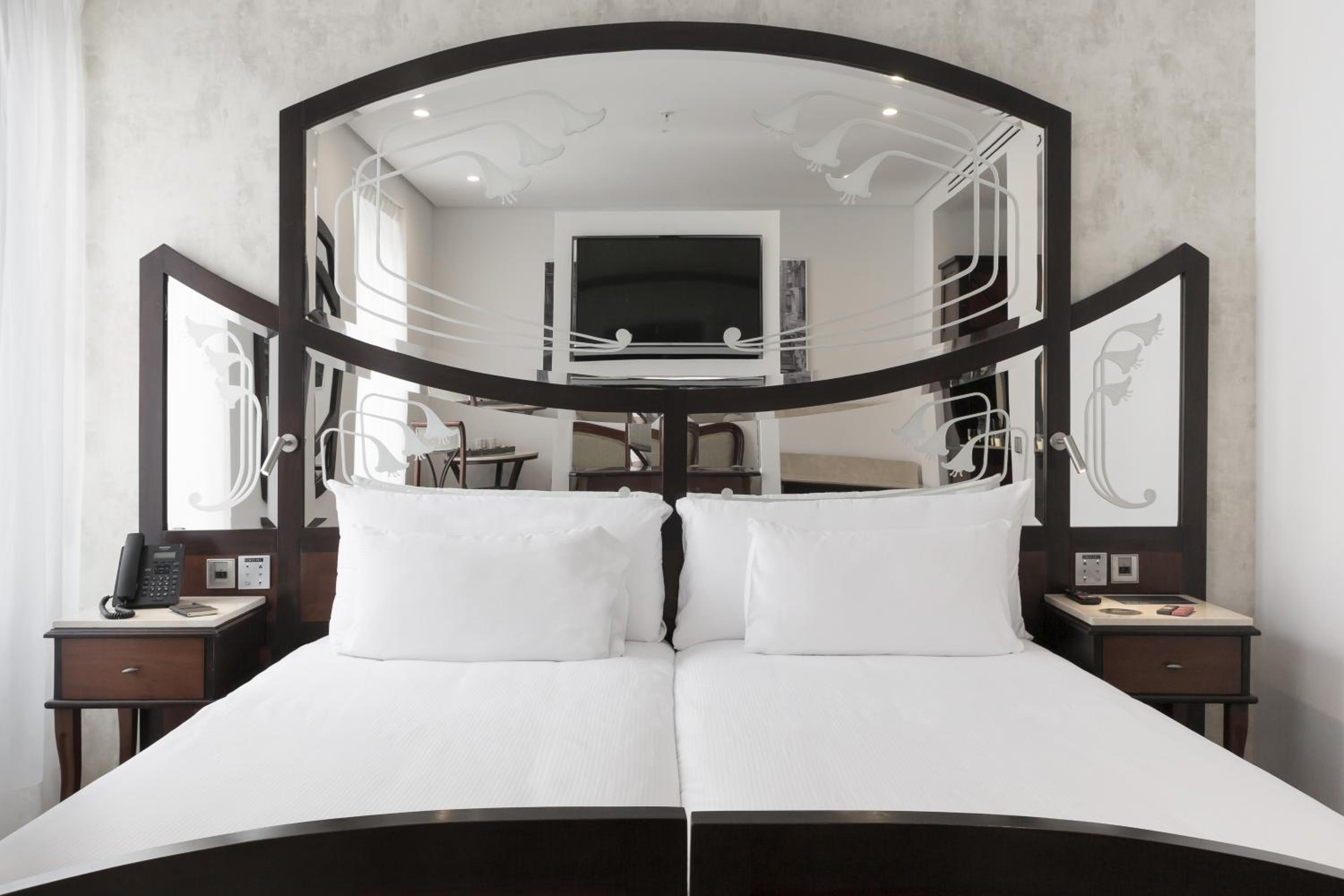 Premium Double Room photo 3