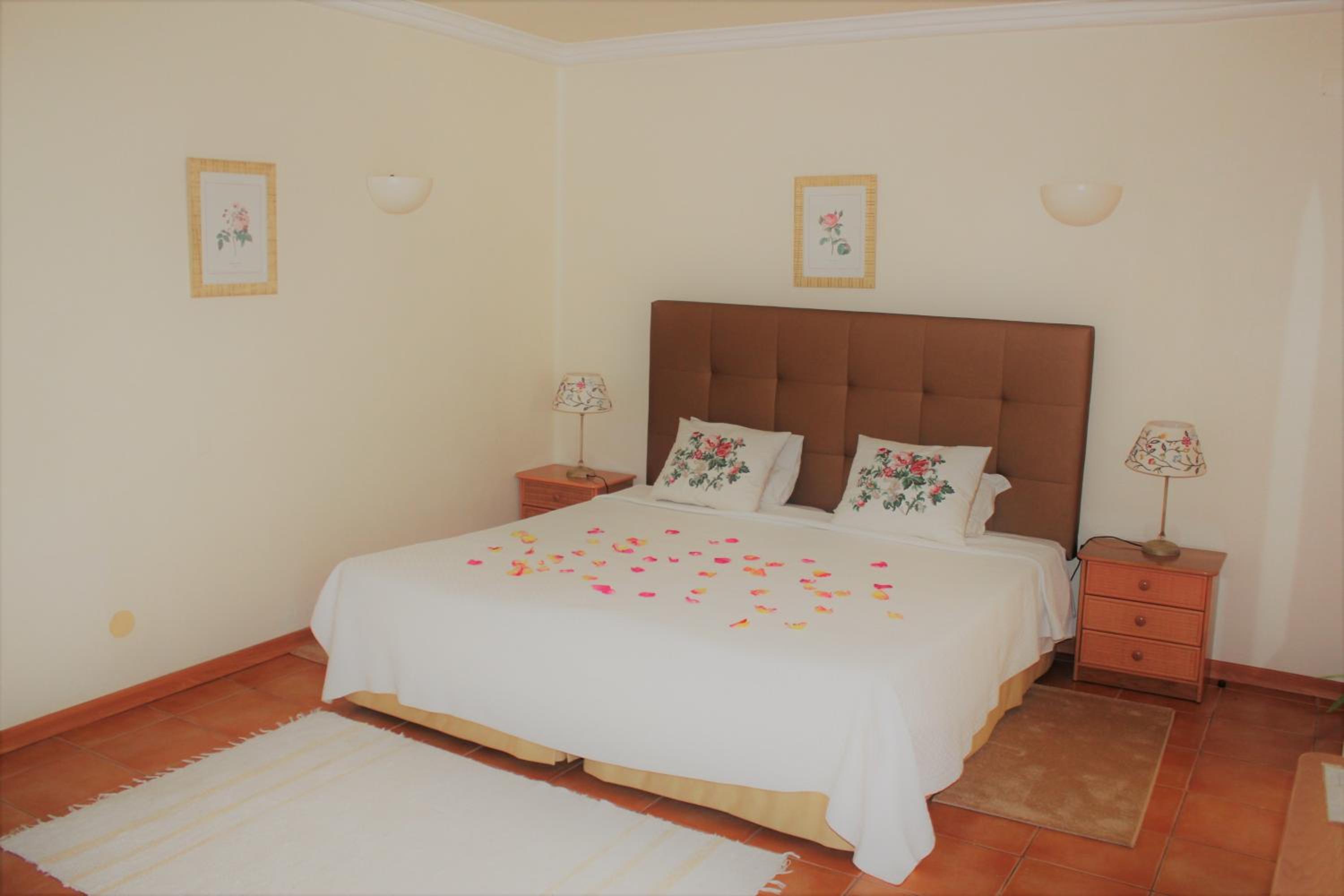 Double or Twin Room - Photo 14