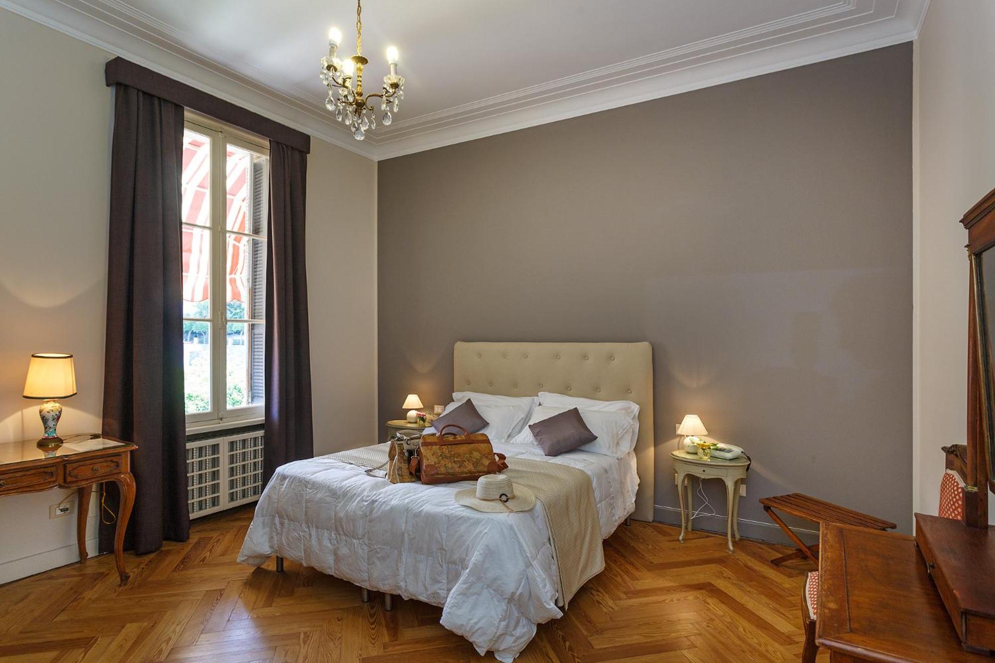 Standard Double Room - Photo 3