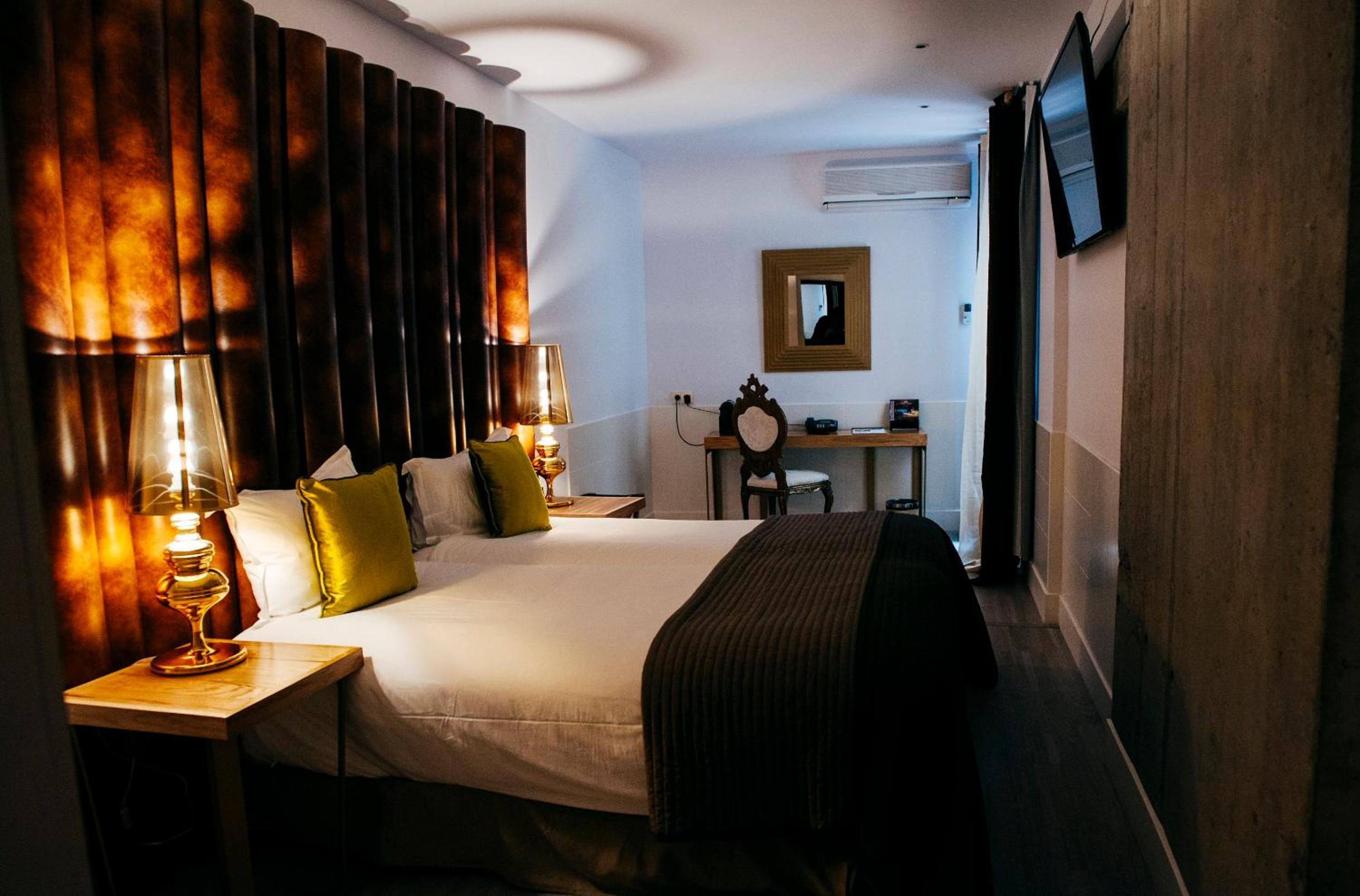 Basic Twin Room photo 2