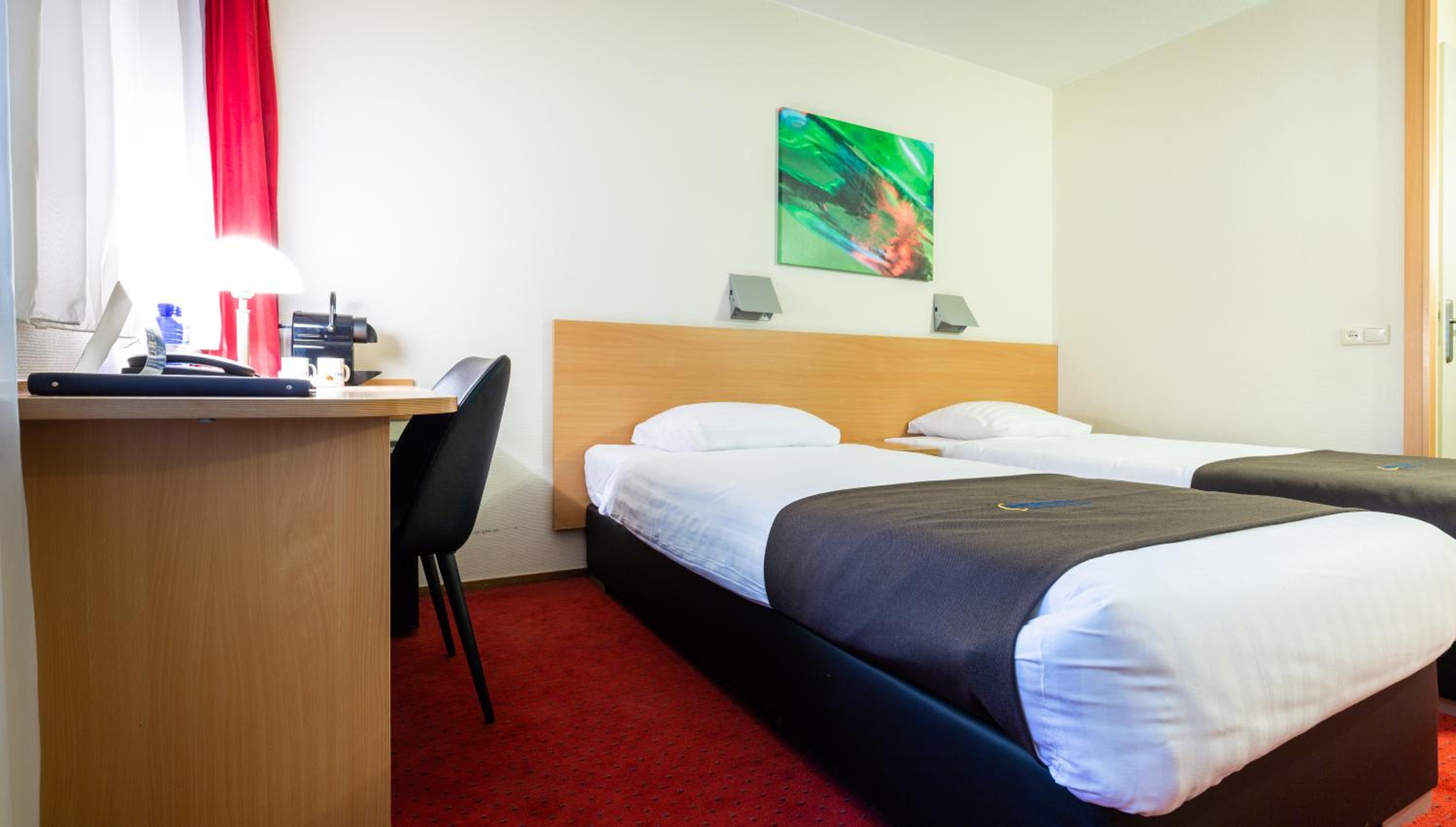 Comfort Twin Room - Photo 4