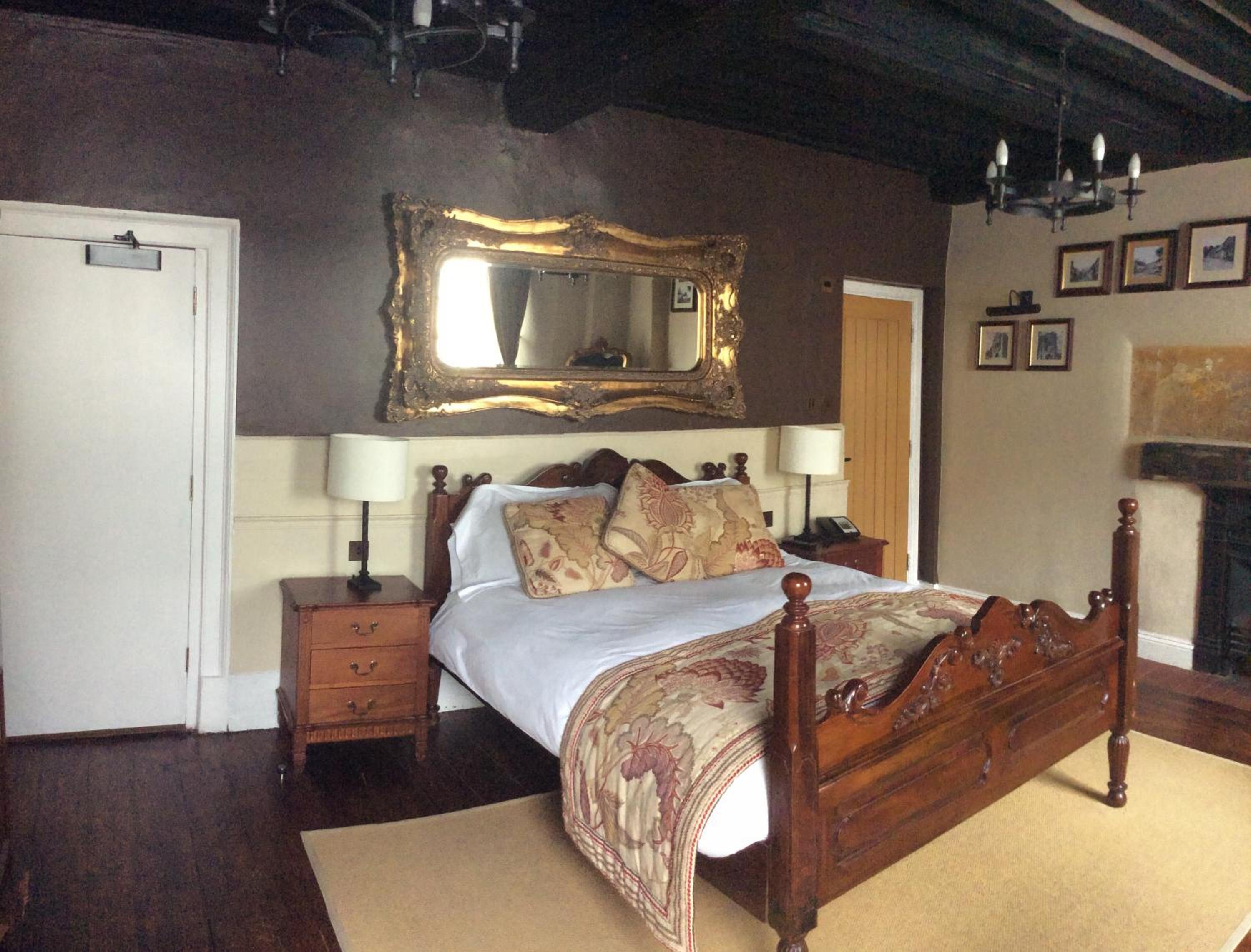 Deluxe Double Room with Shower photo 3