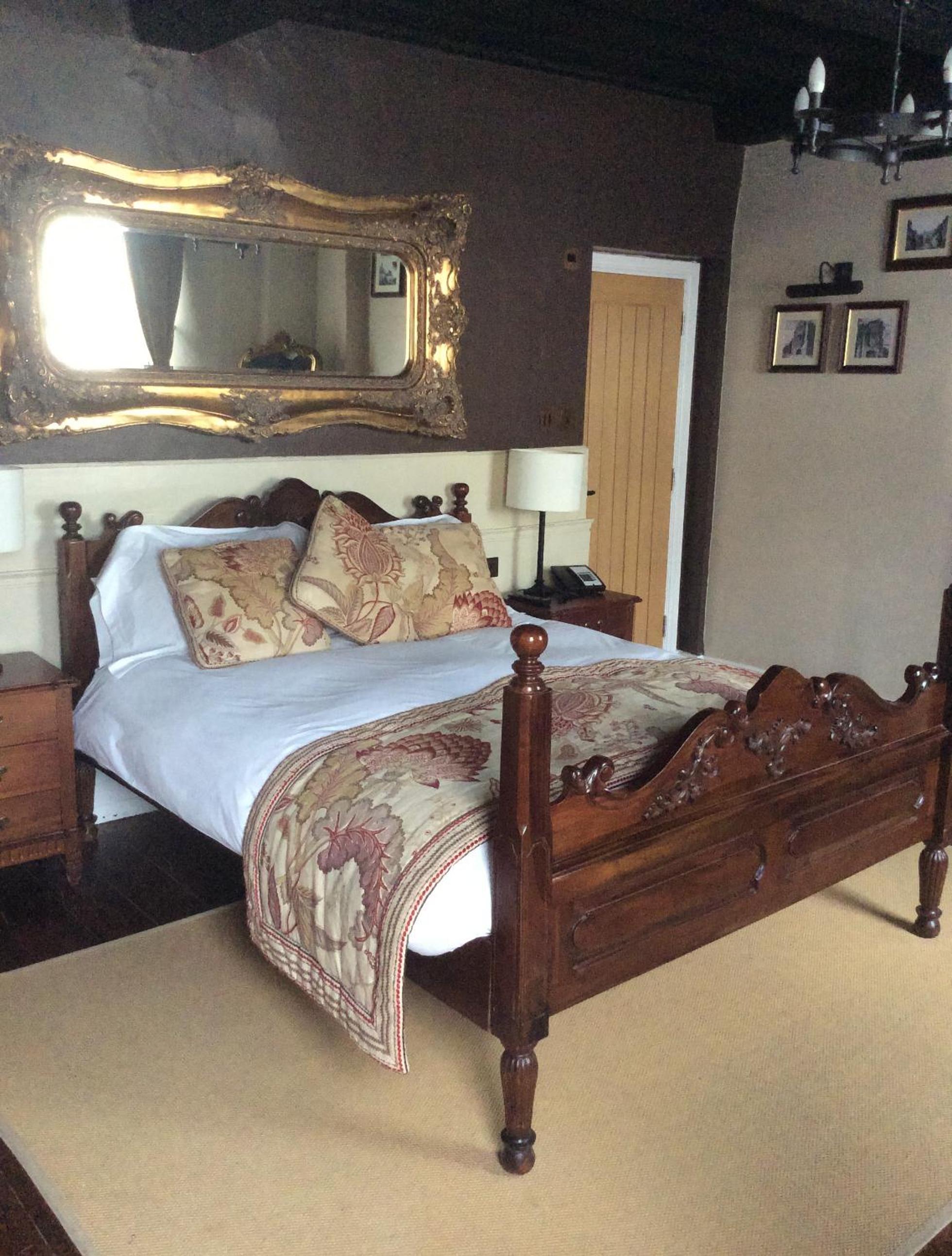 Deluxe Double Room with Shower photo 2