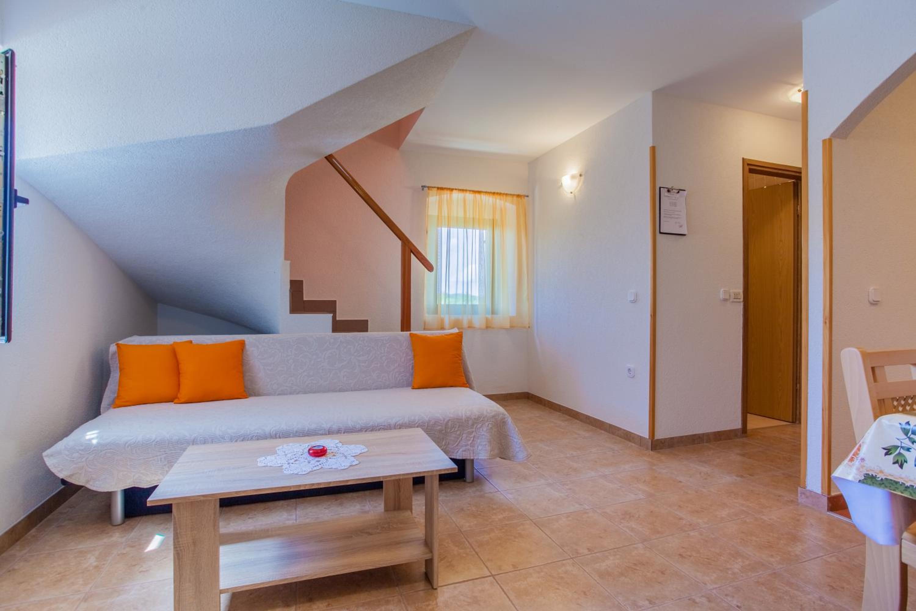 Apartment - Split Level photo 3