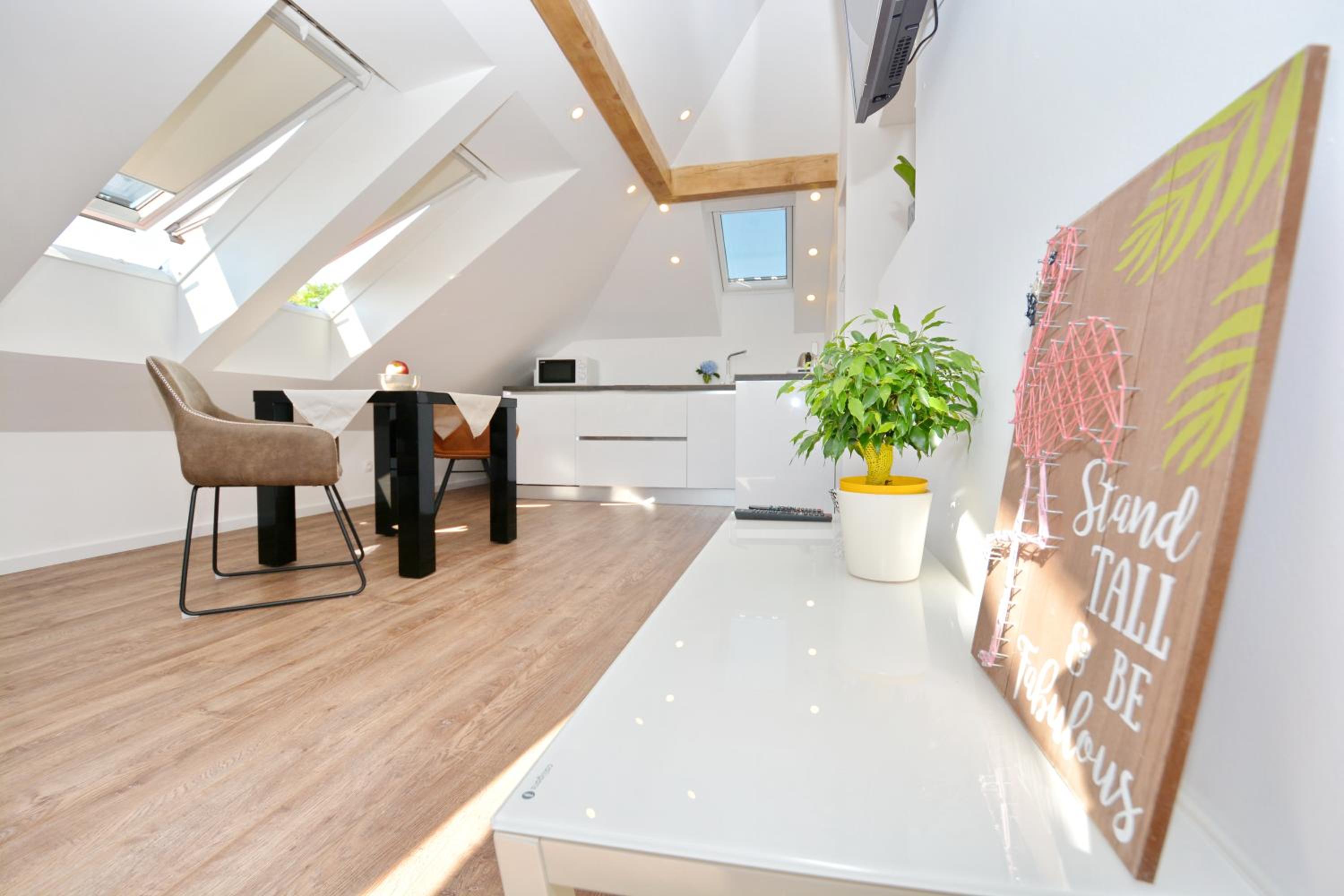 One Bedroom Loft with Sea View - Photo 14