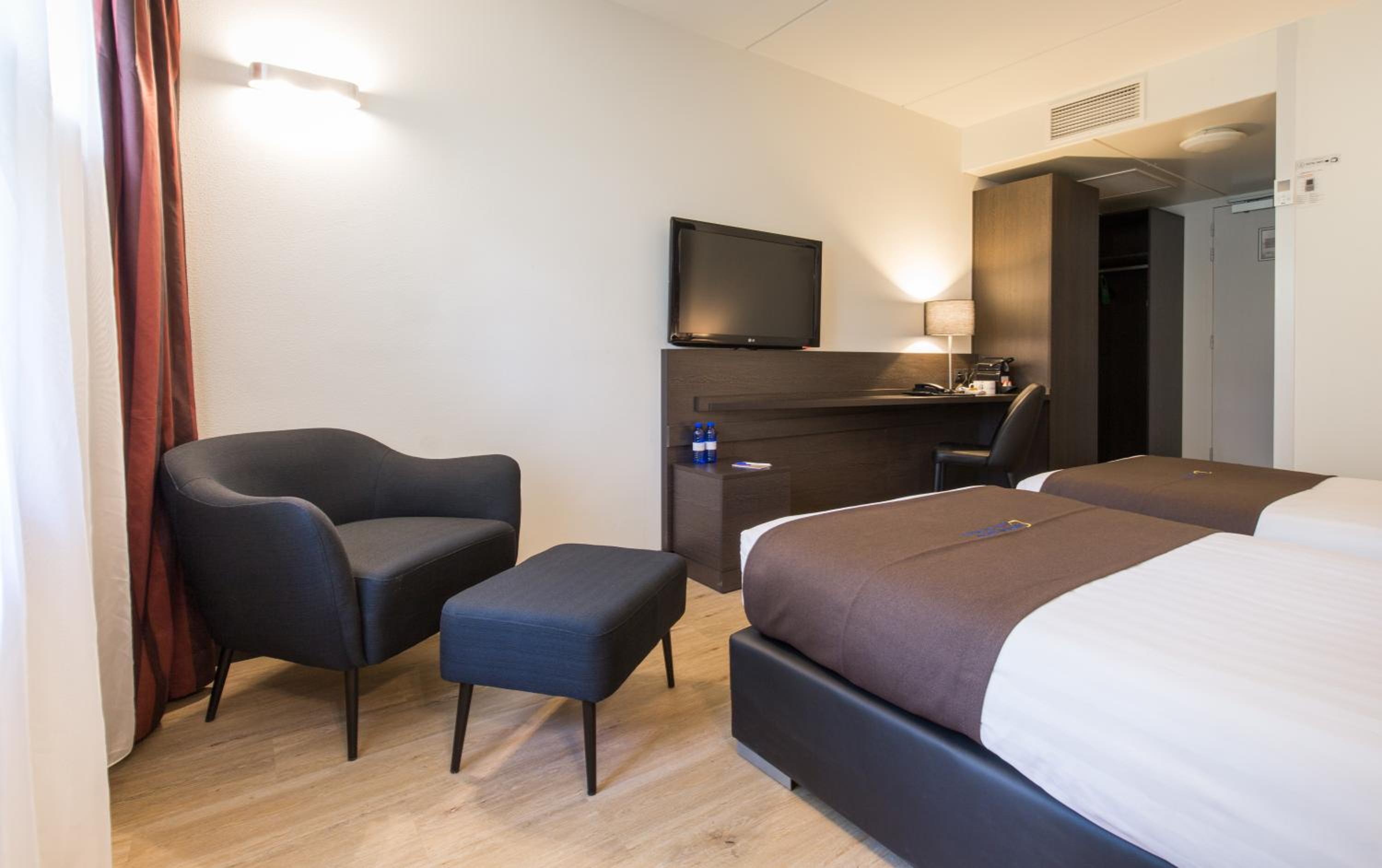 Deluxe Twin Room - Photo 3