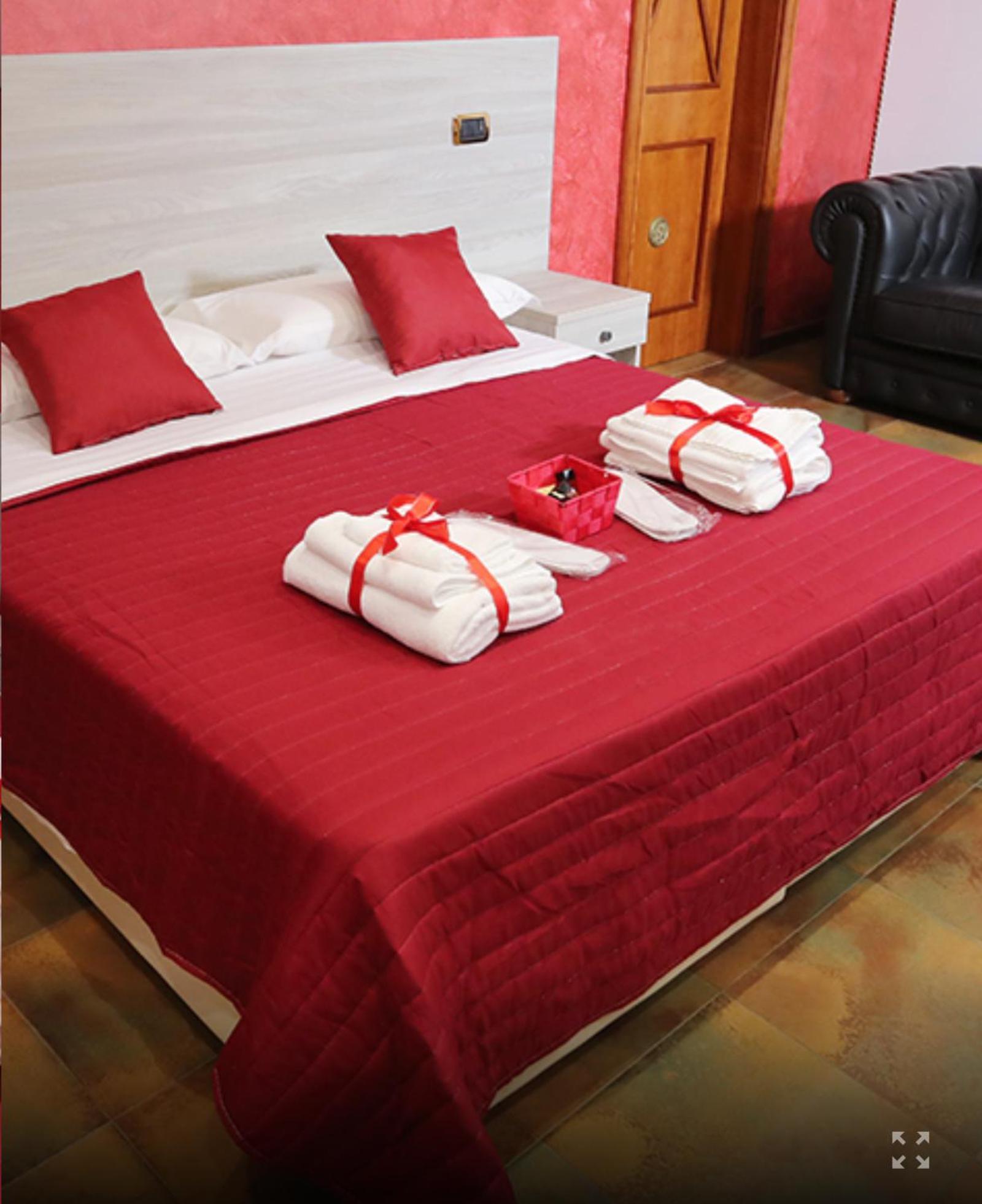 Deluxe Triple Room - Photo 3