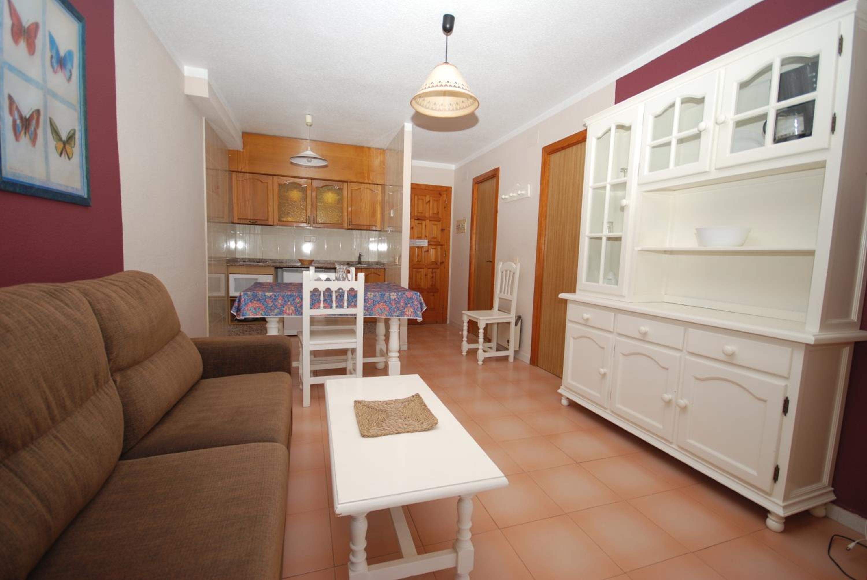 One-Bedroom Apartment (2 - 4 Adults) photo 2